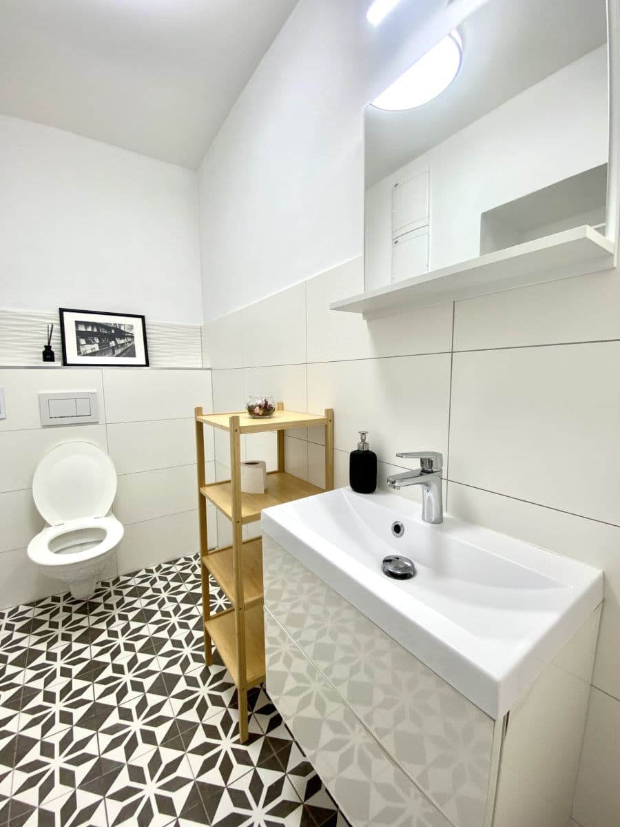 Prenájom bytu 74 m², Prosecka, Praha, Praha Prenájom bytu 74 m², Prosecka, Praha, Praha