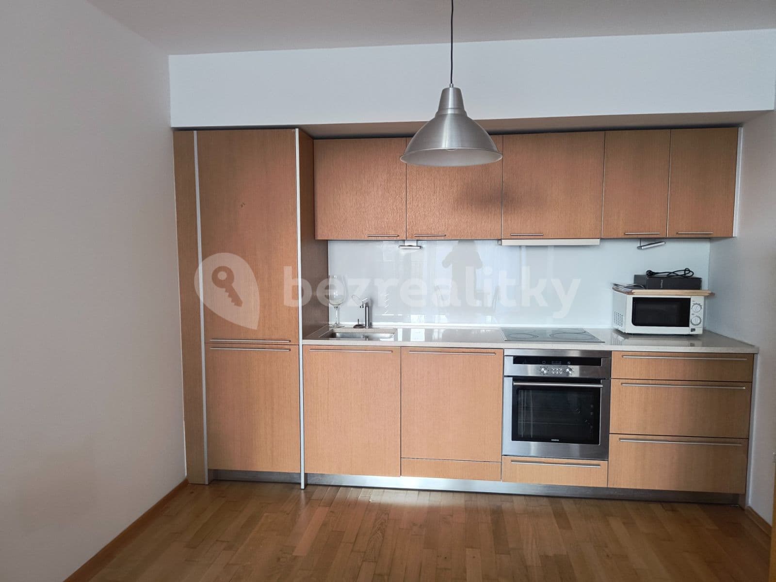 Prenájom bytu 2-izbový 62 m², Pitterova, Praha, Praha Prenájom bytu 2-izbový 62 m², Pitterova, Praha, Praha