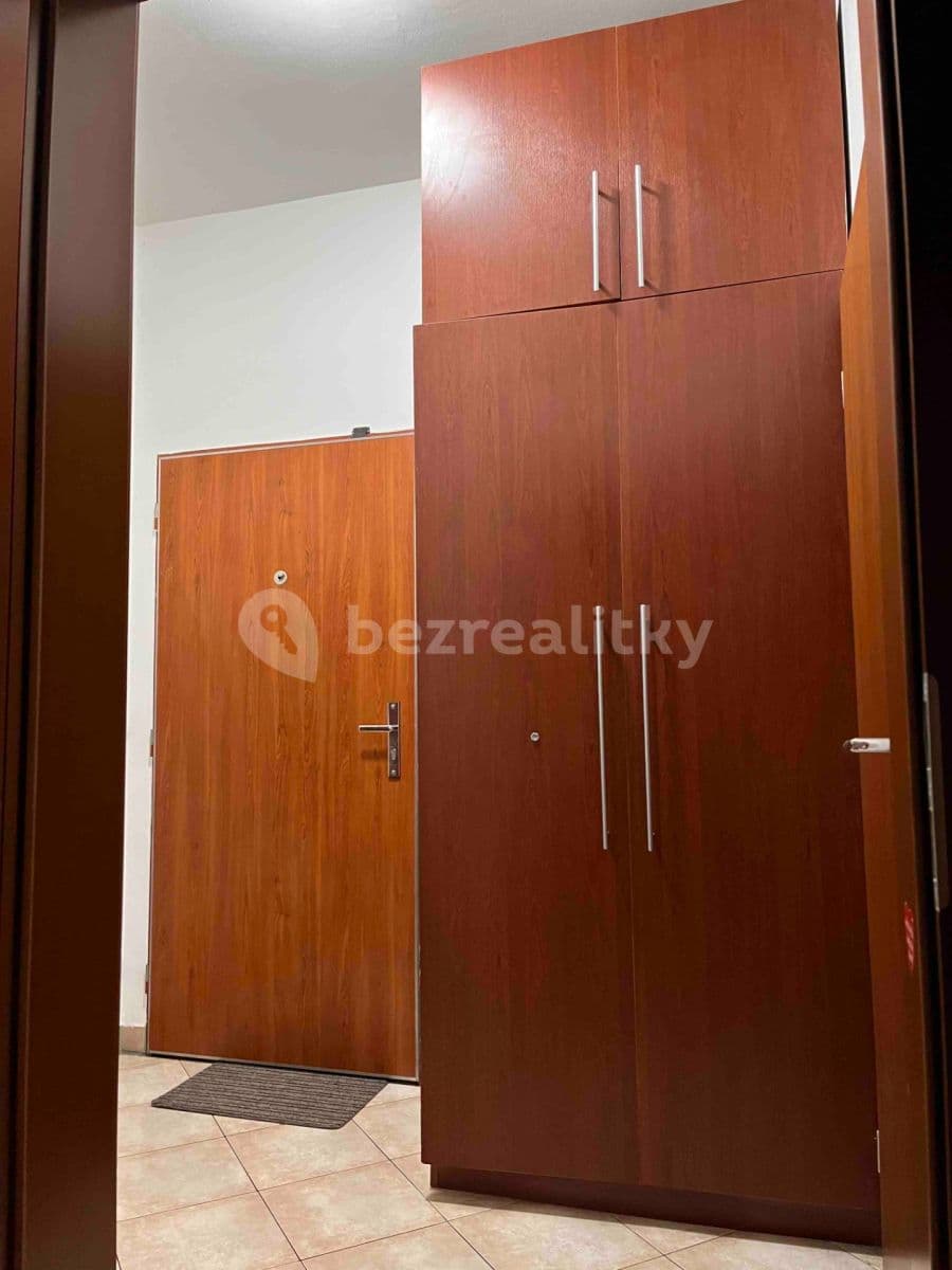 Prenájom bytu 2-izbový 41 m², Plzeňská, Praha, Praha Prenájom bytu 2-izbový 41 m², Plzeňská, Praha, Praha