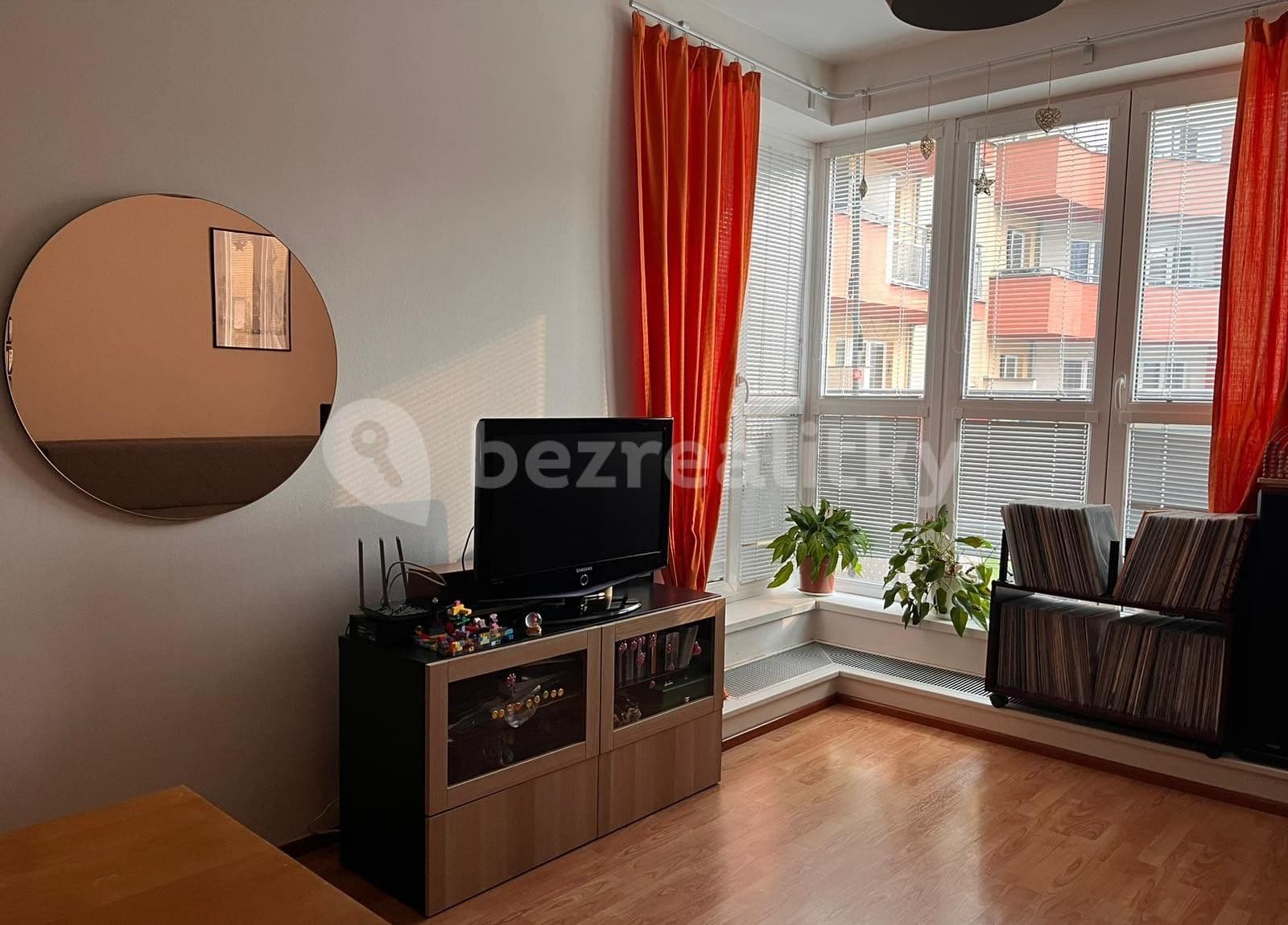 Prenájom bytu 2-izbový 41 m², Plzeňská, Praha, Praha Prenájom bytu 2-izbový 41 m², Plzeňská, Praha, Praha