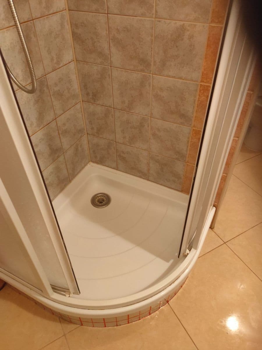 Prenájom bytu 1-izbový 40 m², Hartigova, Praha, Praha Prenájom bytu 1-izbový 40 m², Hartigova, Praha, Praha