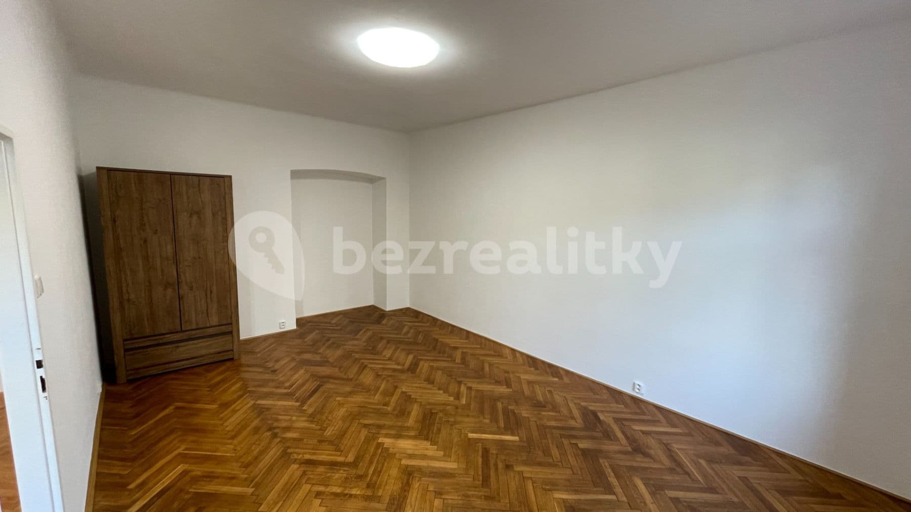 Prenájom bytu 2-izbový 63 m², Mlékárenská, Praha, Praha Prenájom bytu 2-izbový 63 m², Mlékárenská, Praha, Praha