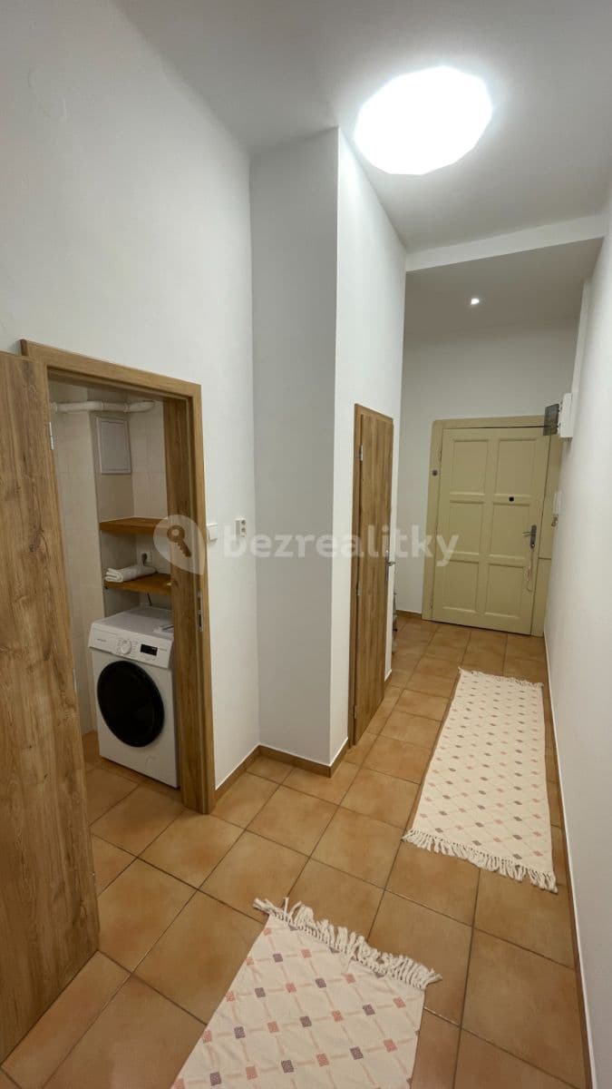 Prenájom bytu 2-izbový 63 m², Mlékárenská, Praha, Praha Prenájom bytu 2-izbový 63 m², Mlékárenská, Praha, Praha