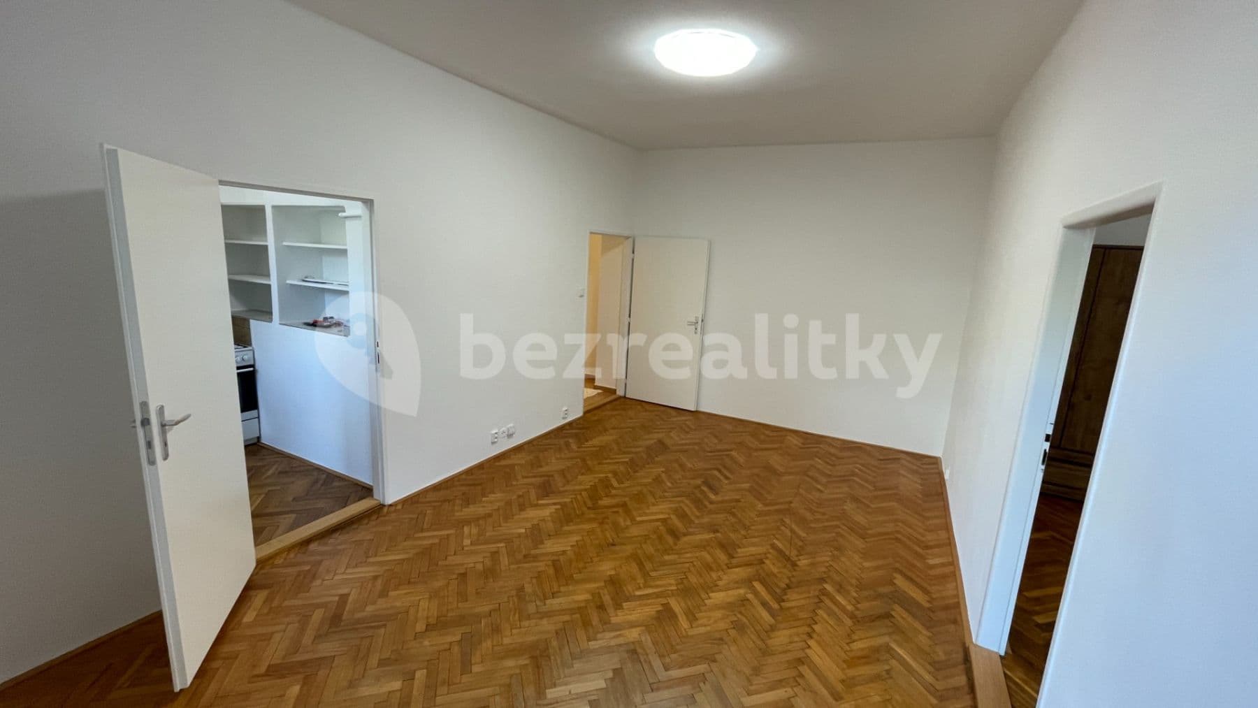 Prenájom bytu 2-izbový 63 m², Mlékárenská, Praha, Praha Prenájom bytu 2-izbový 63 m², Mlékárenská, Praha, Praha