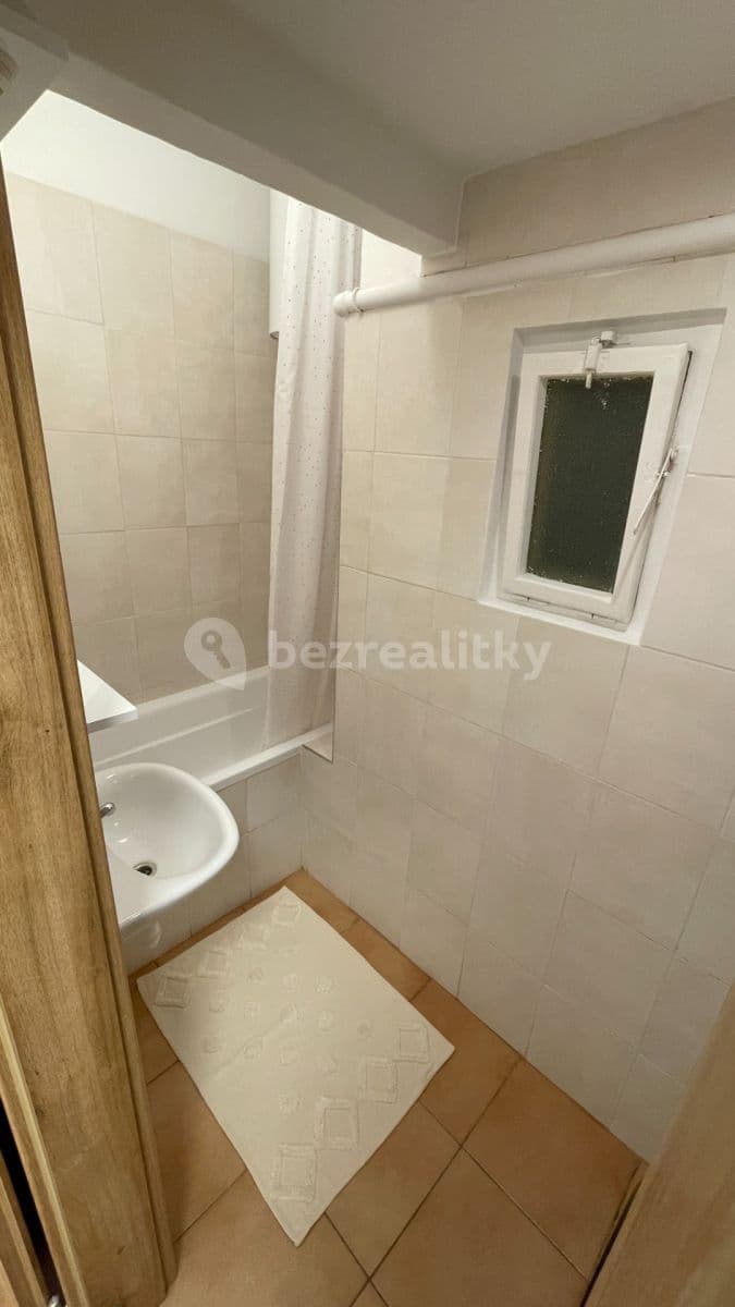 Prenájom bytu 2-izbový 63 m², Mlékárenská, Praha, Praha Prenájom bytu 2-izbový 63 m², Mlékárenská, Praha, Praha