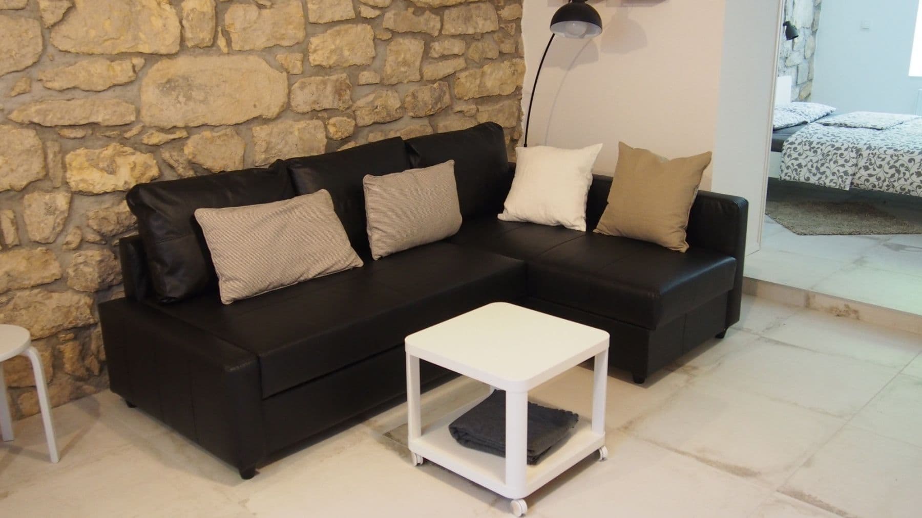 Prenájom bytu 82 m², Kosatcová, Praha, Praha Prenájom bytu 82 m², Kosatcová, Praha, Praha