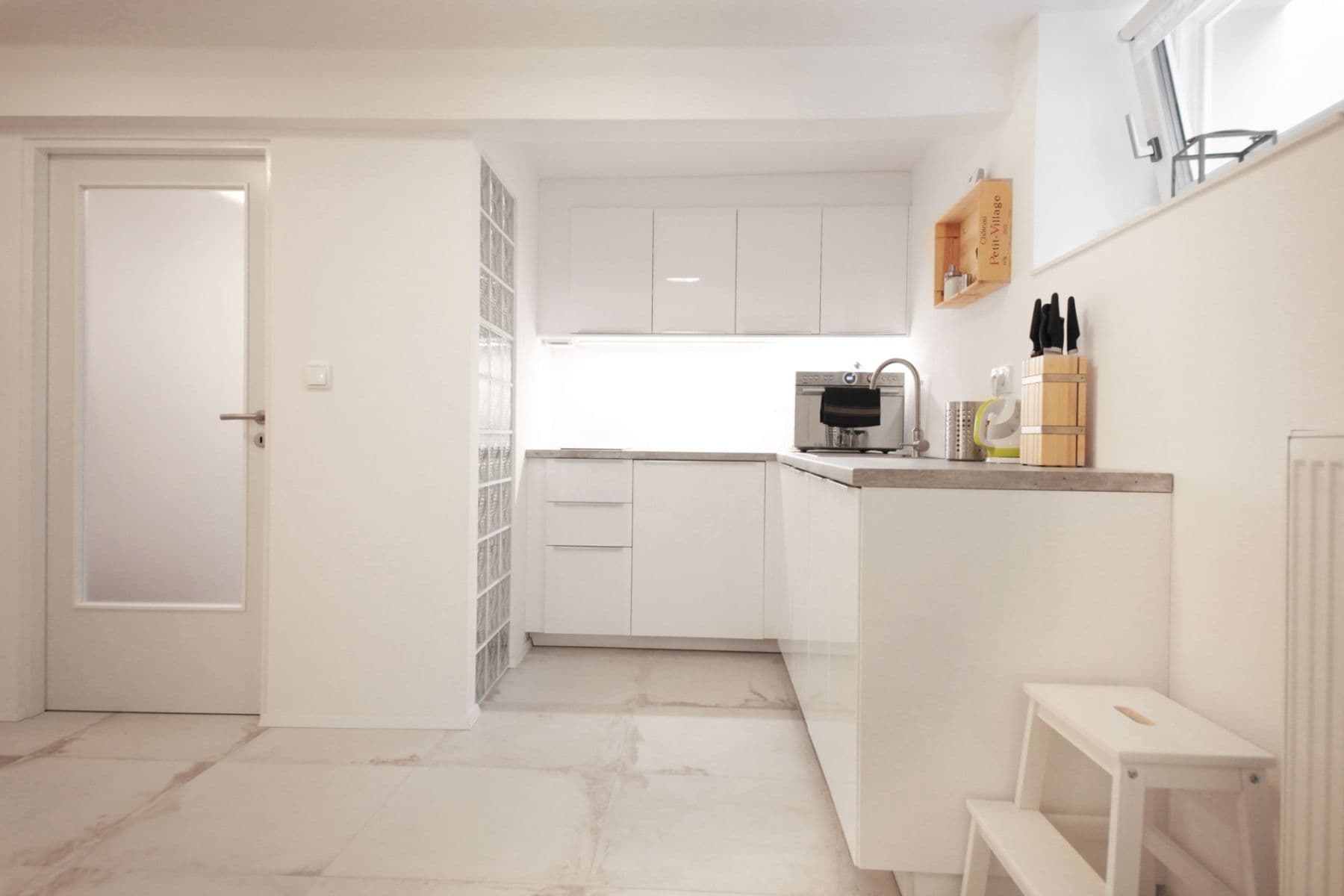 Prenájom bytu 82 m², Kosatcová, Praha, Praha Prenájom bytu 82 m², Kosatcová, Praha, Praha