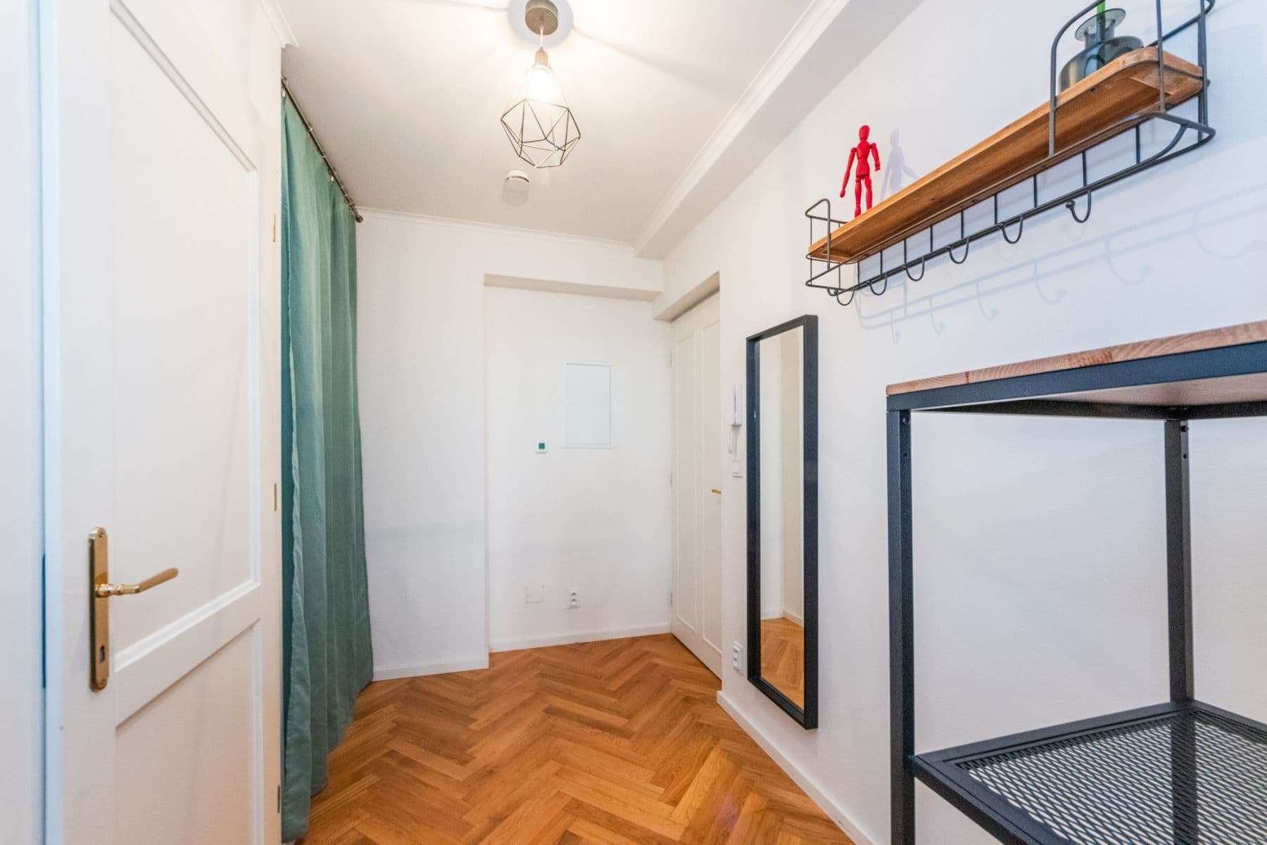 Prenájom bytu 36 m², Slavíkova, Praha, Praha Prenájom bytu 36 m², Slavíkova, Praha, Praha