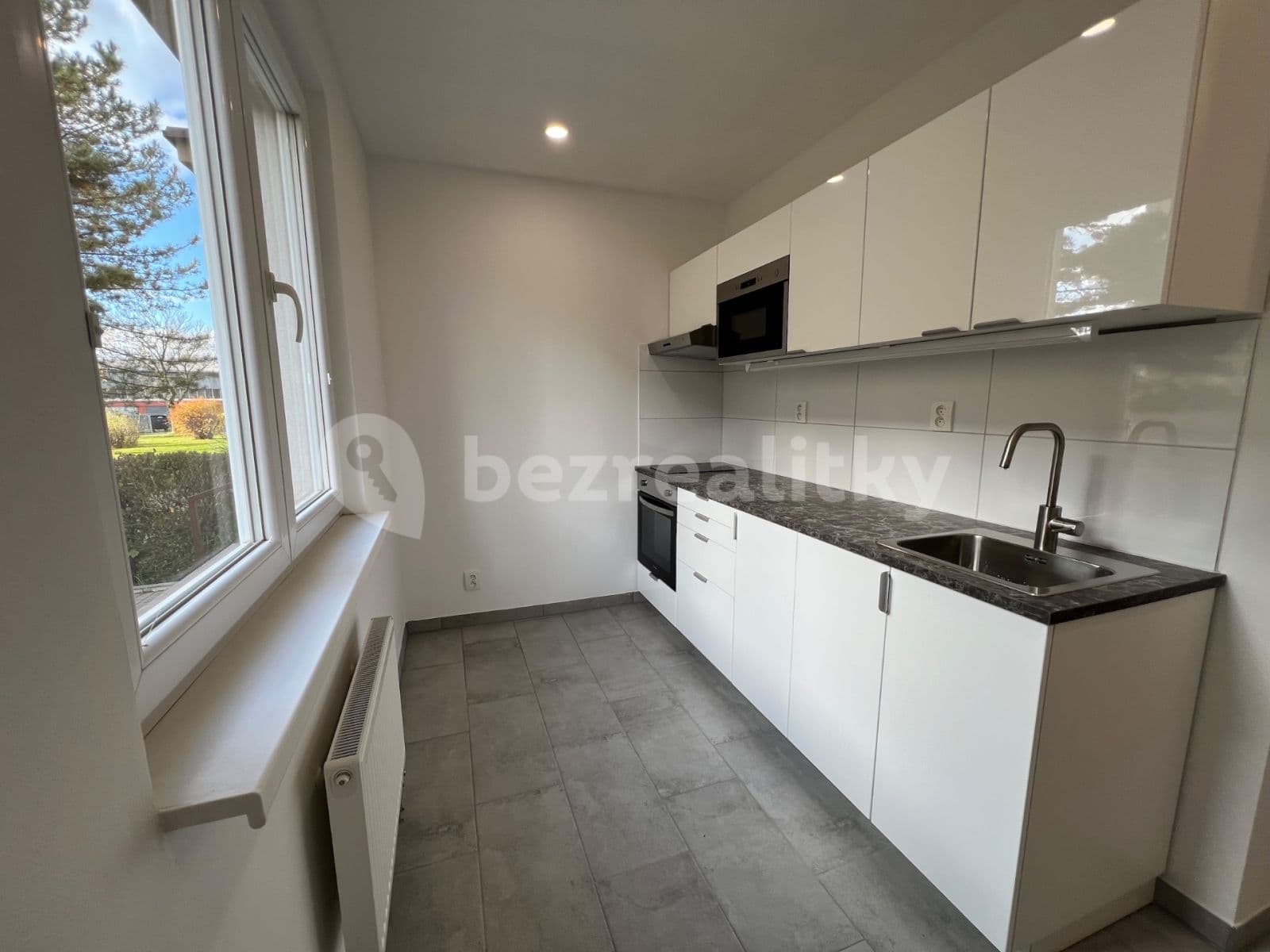 Prenájom bytu 2-izbový 49 m², Struhlovsko, Hranice, Olomoucký kraj Prenájom bytu 2-izbový 49 m², Struhlovsko, Hranice, Olomoucký kraj