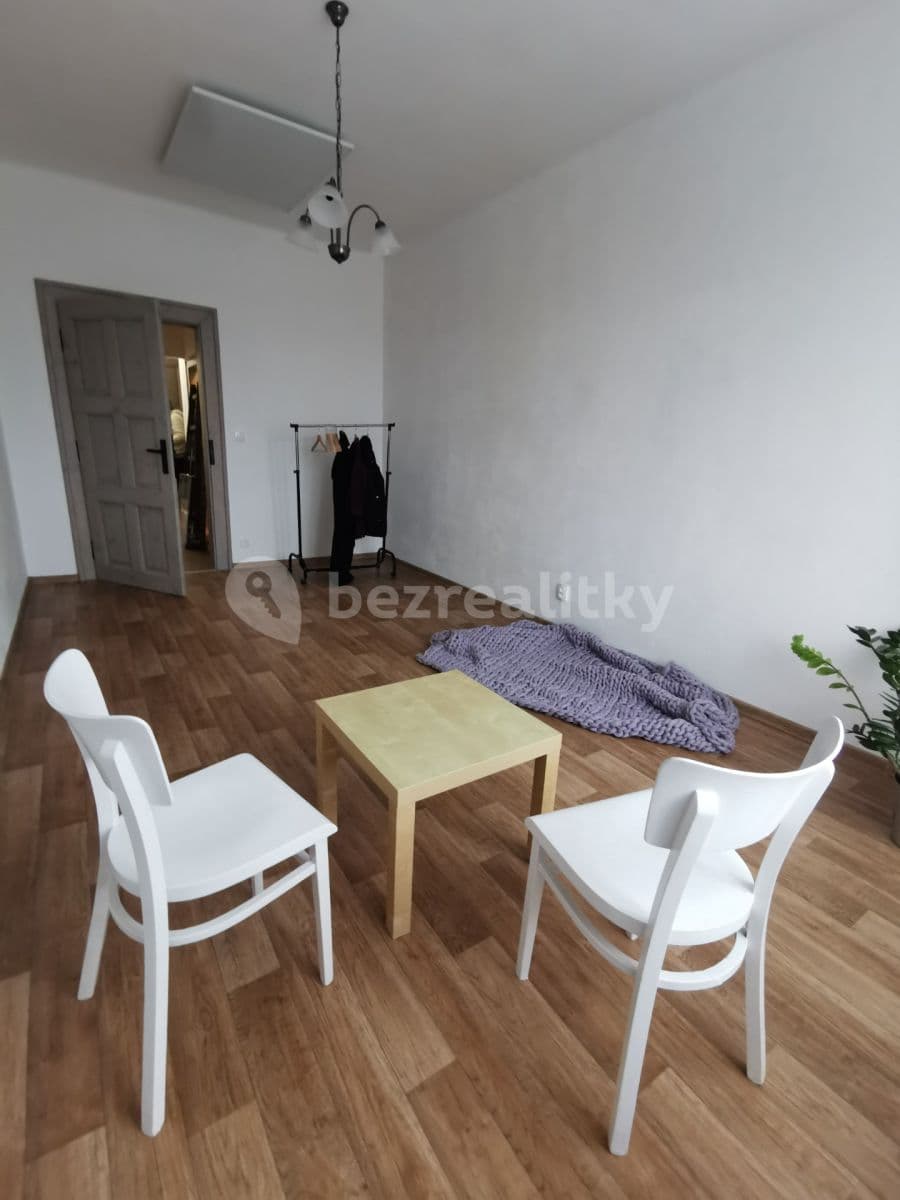 Prenájom bytu 3-izbový 73 m², Husova, Čáslav, Středočeský kraj Prenájom bytu 3-izbový 73 m², Husova, Čáslav, Středočeský kraj