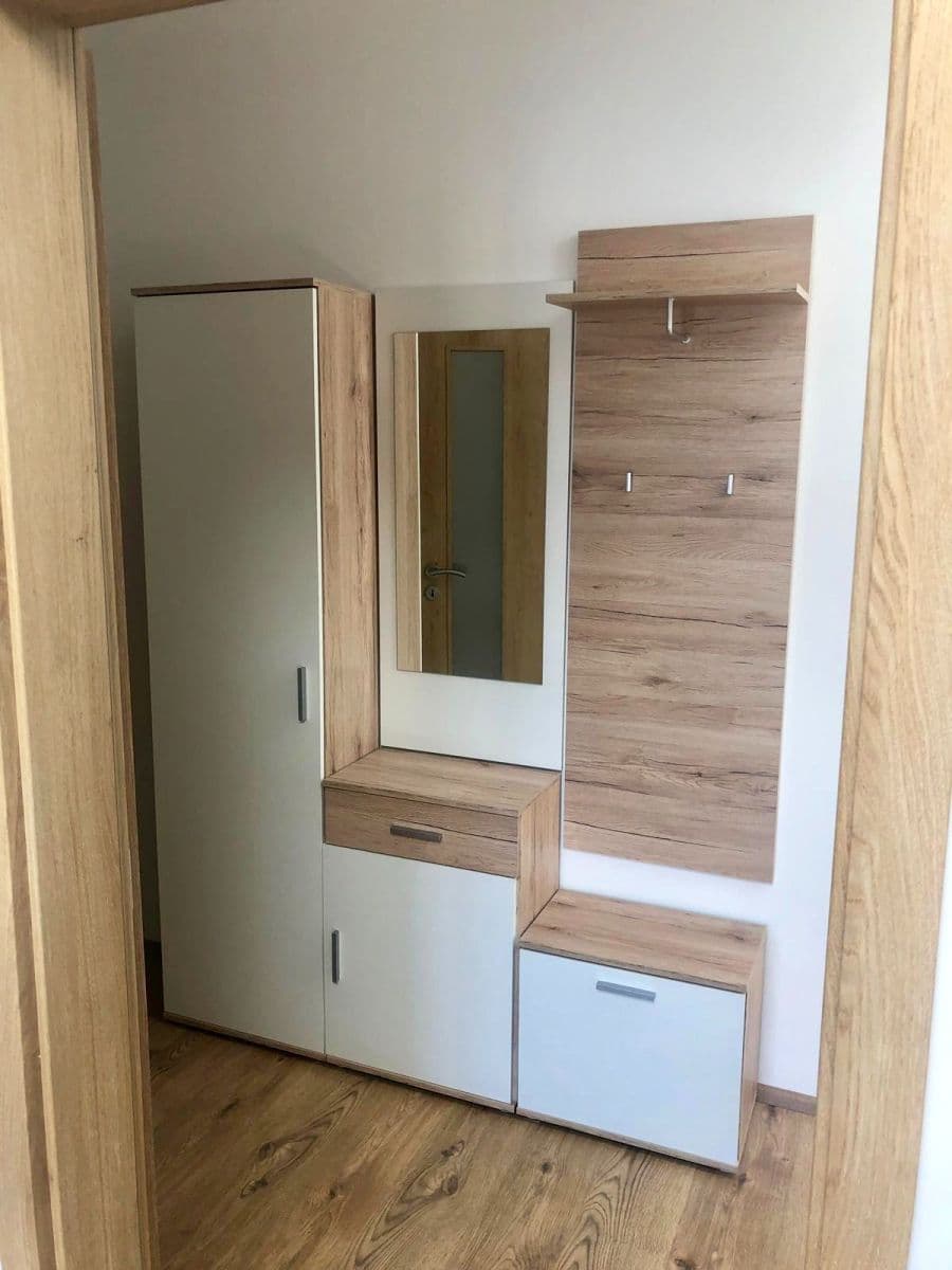 Prenájom bytu 3-izbový 78 m², Sudoměřská, Praha, Praha Prenájom bytu 3-izbový 78 m², Sudoměřská, Praha, Praha