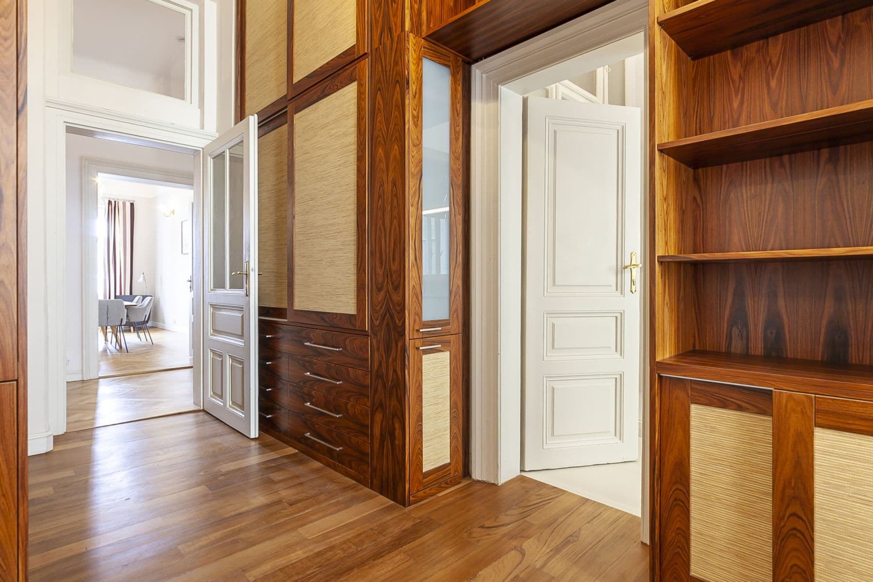 Prenájom bytu 105 m², Masarykovo nábřeží, Praha, Praha Prenájom bytu 105 m², Masarykovo nábřeží, Praha, Praha