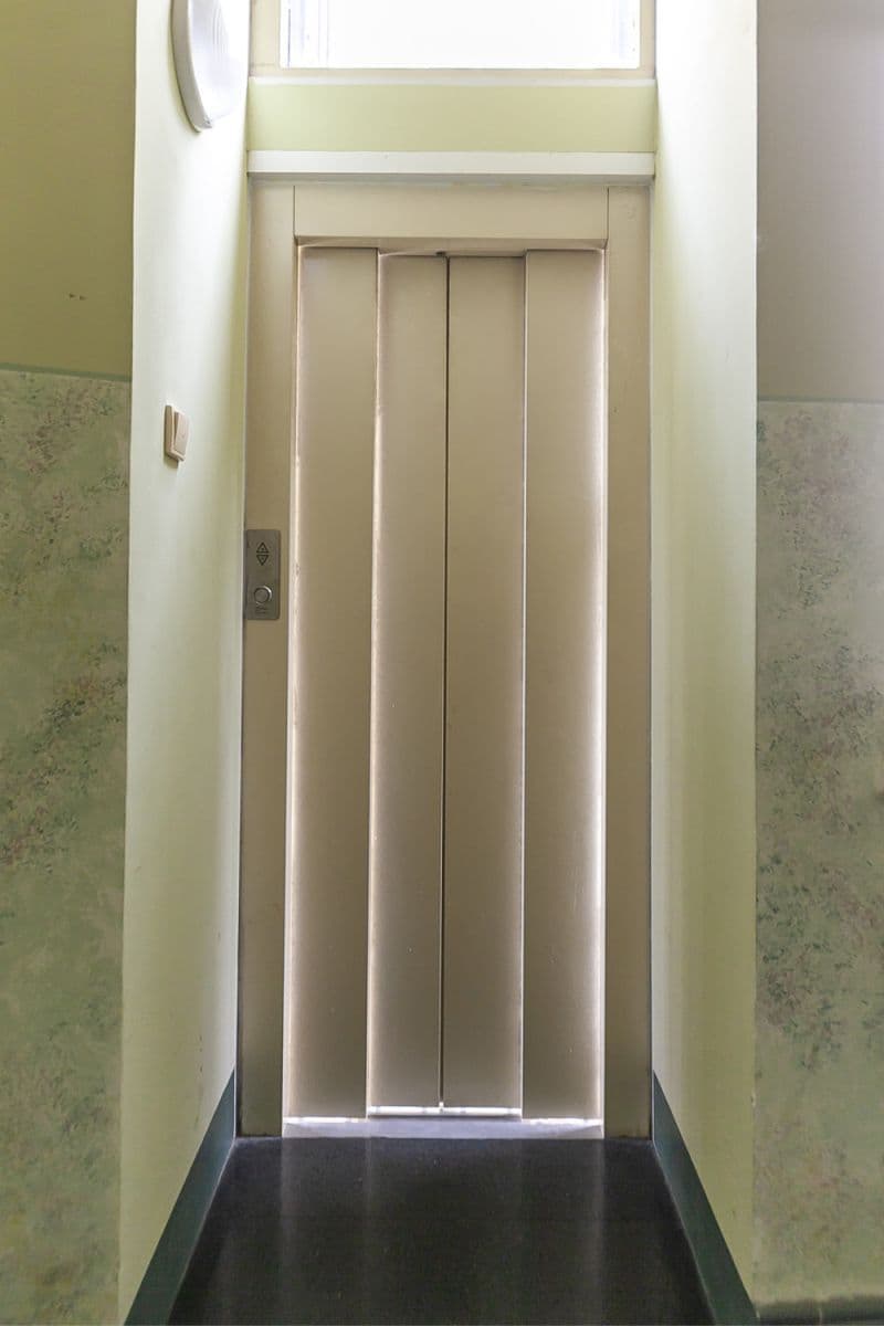 Prenájom bytu 105 m², Masarykovo nábřeží, Praha, Praha Prenájom bytu 105 m², Masarykovo nábřeží, Praha, Praha