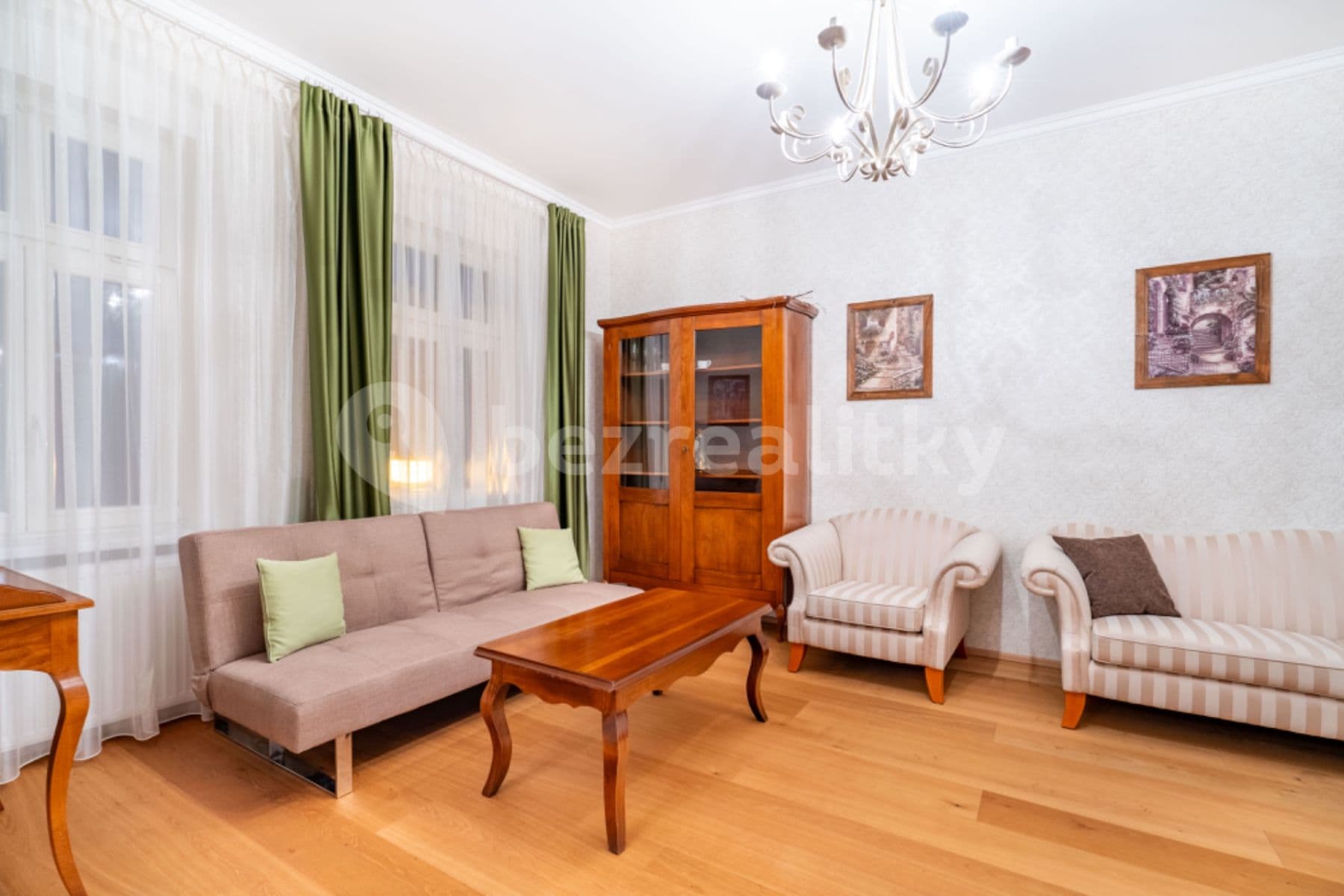 Prenájom bytu 2-izbový 68 m², Nebozízek, Karlovy Vary, Karlovarský kraj Prenájom bytu 2-izbový 68 m², Nebozízek, Karlovy Vary, Karlovarský kraj