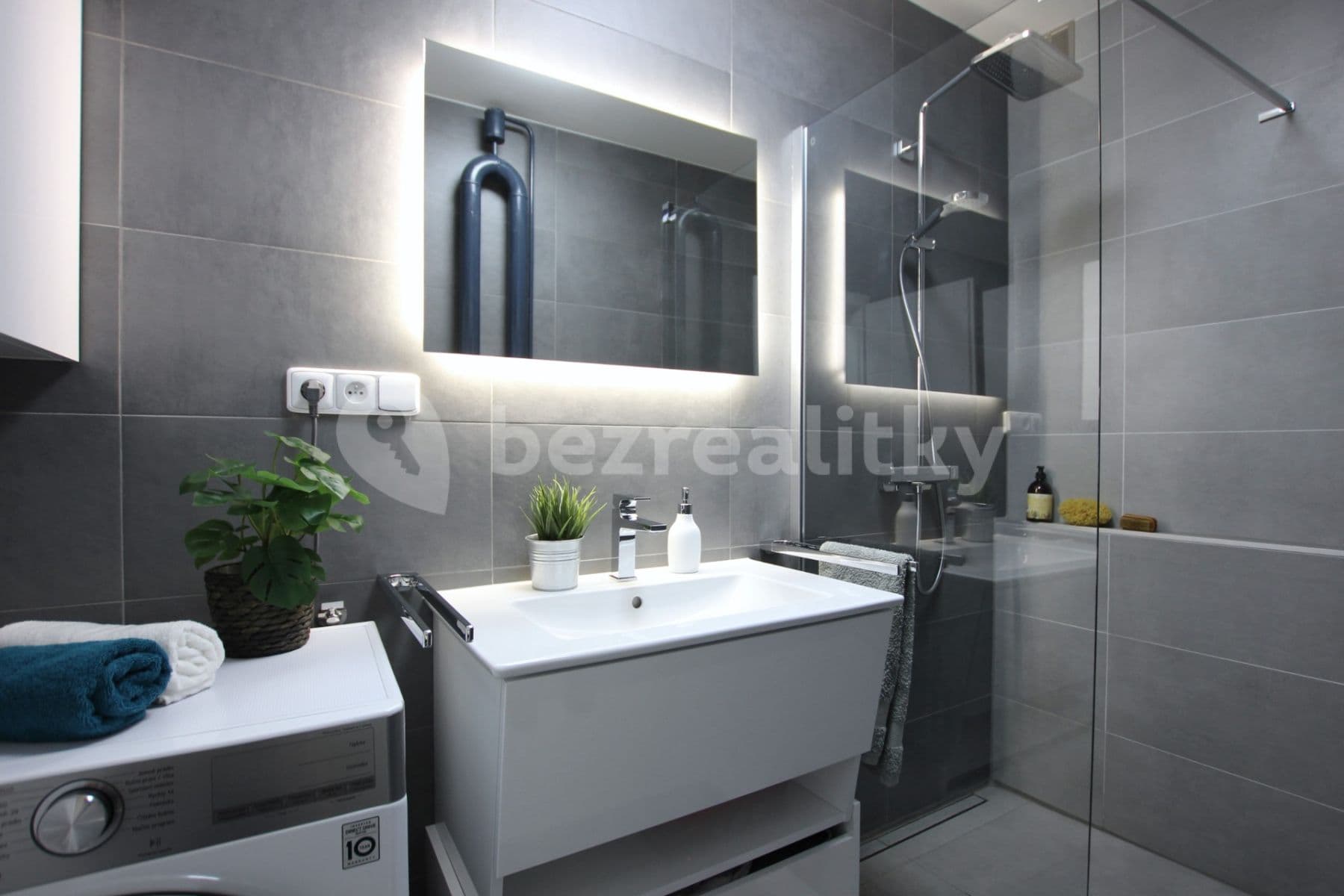 Prenájom bytu 3-izbový 73 m², Ramešova, Brno, Jihomoravský kraj Prenájom bytu 3-izbový 73 m², Ramešova, Brno, Jihomoravský kraj