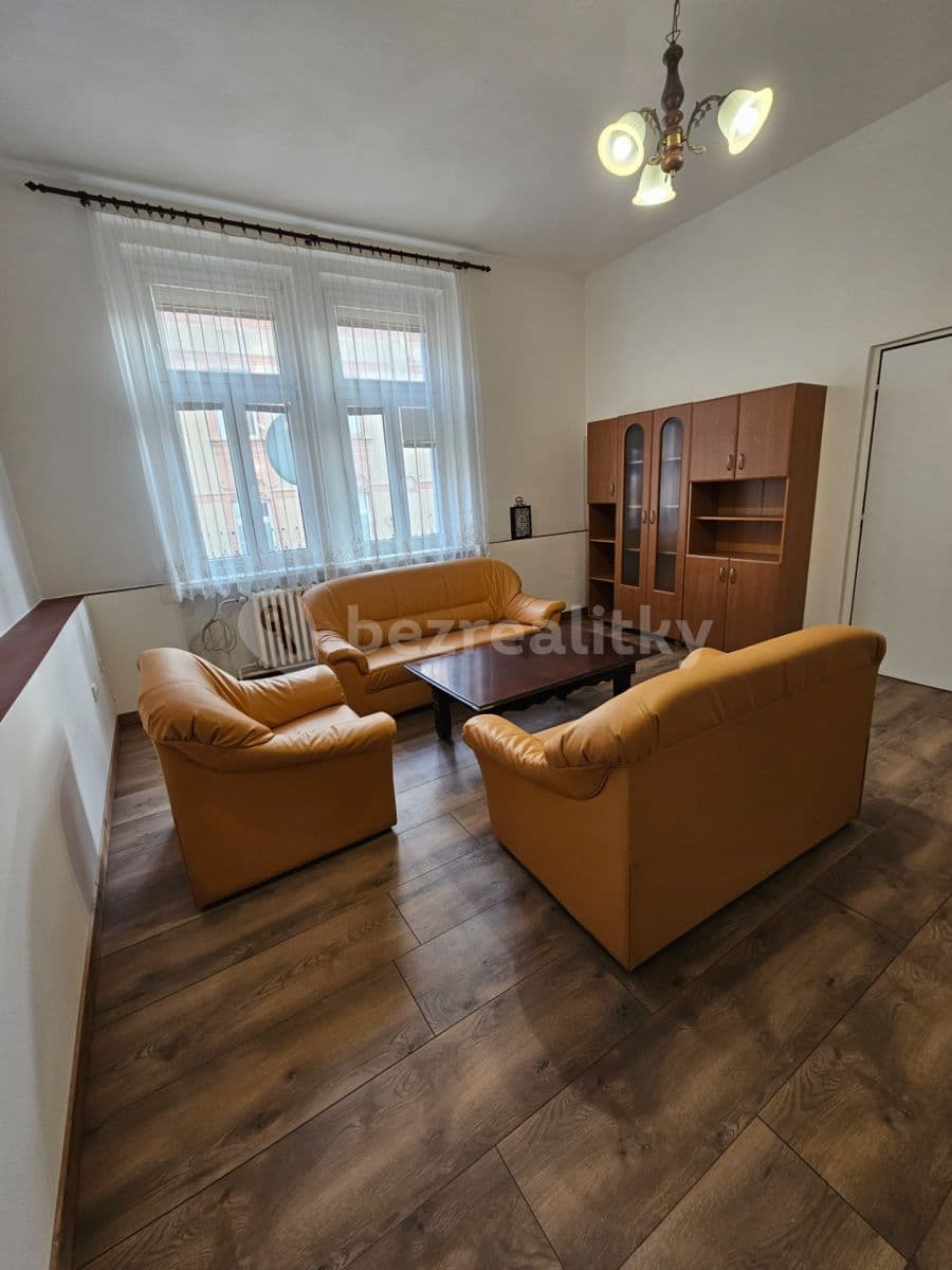 Prenájom bytu 2-izbový 75 m², Raisova, Karlovy Vary, Karlovarský kraj Prenájom bytu 2-izbový 75 m², Raisova, Karlovy Vary, Karlovarský kraj