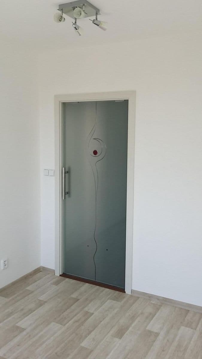 Prenájom bytu 3-izbový 68 m², Imramovského, Jílové u Prahy, Středočeský kraj Prenájom bytu 3-izbový 68 m², Imramovského, Jílové u Prahy, Středočeský kraj