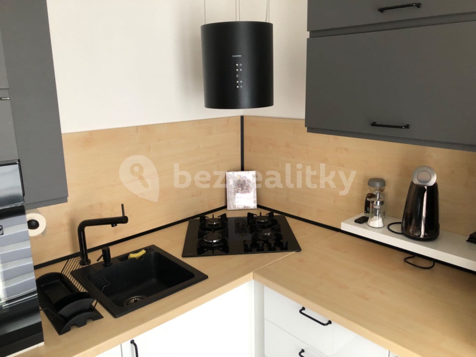 Prenájom bytu 2-izbový 53 m², Rumančeková, Ružinov, Bratislavský kraj Prenájom bytu 2-izbový 53 m², Rumančeková, Ružinov, Bratislavský kraj