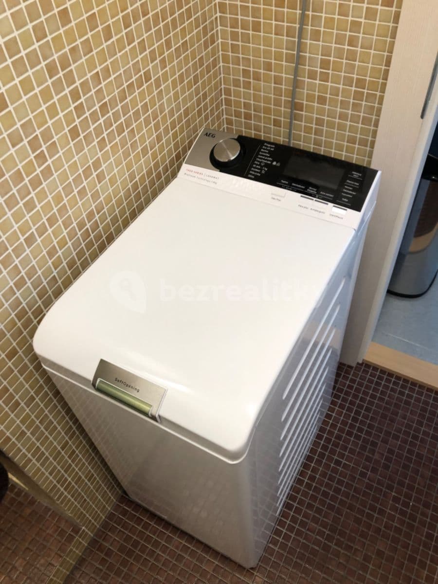 Prenájom bytu 2-izbový 53 m², Rumančeková, Ružinov, Bratislavský kraj Prenájom bytu 2-izbový 53 m², Rumančeková, Ružinov, Bratislavský kraj