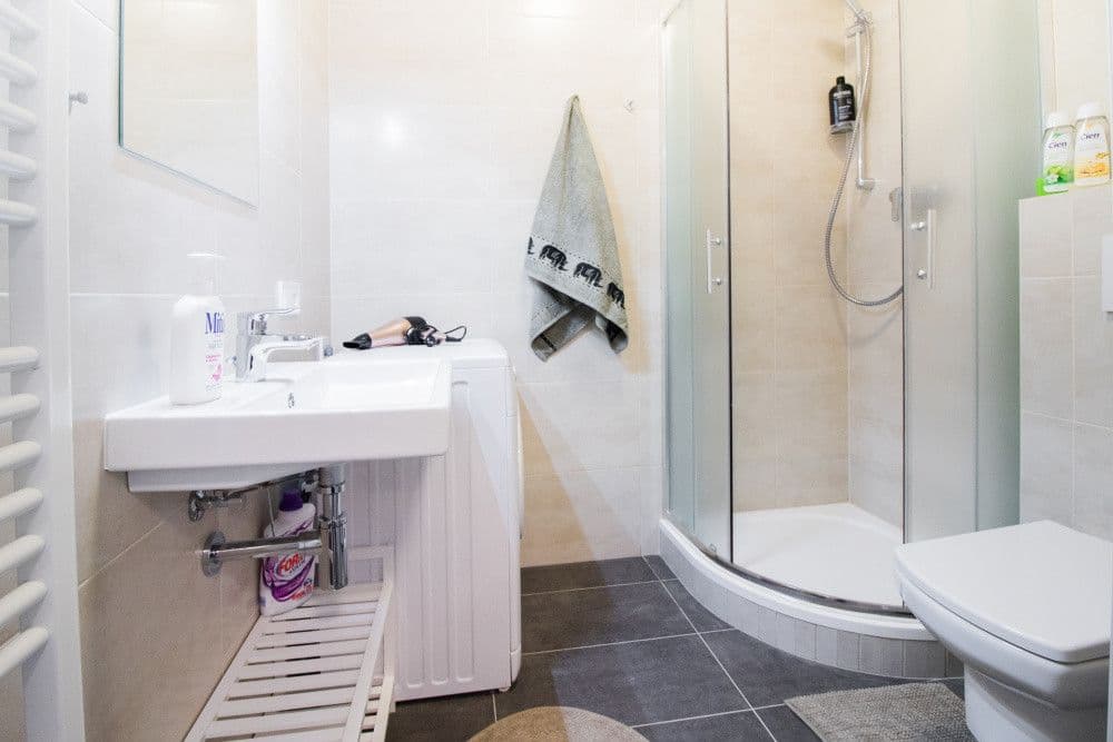 Prenájom bytu 35 m², Mojmírova, Praha, Praha Prenájom bytu 35 m², Mojmírova, Praha, Praha