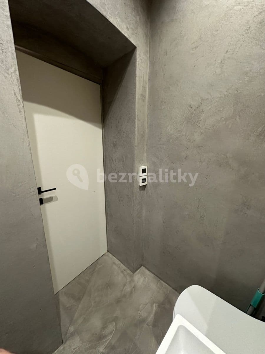 Prenájom bytu 2-izbový 66 m², Veletržní, Praha, Praha Prenájom bytu 2-izbový 66 m², Veletržní, Praha, Praha