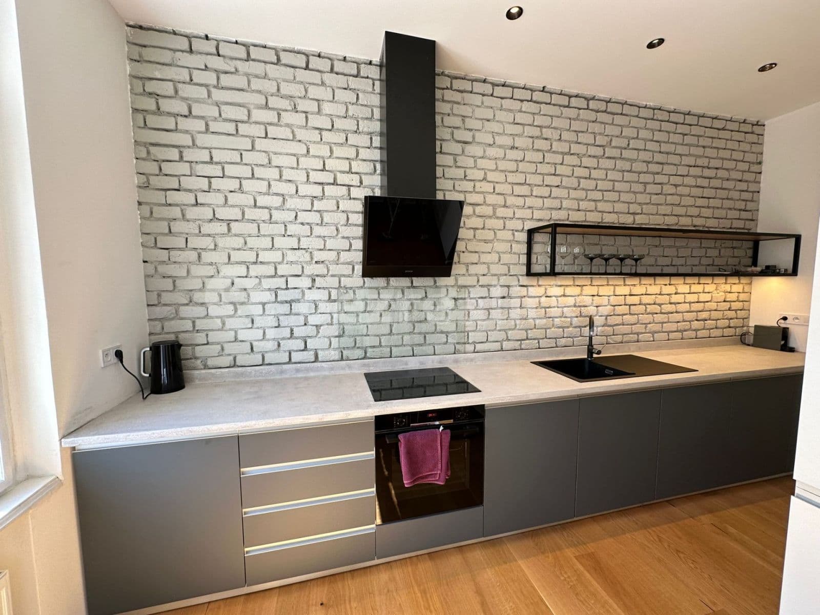 Prenájom bytu 2-izbový 66 m², Veletržní, Praha, Praha Prenájom bytu 2-izbový 66 m², Veletržní, Praha, Praha