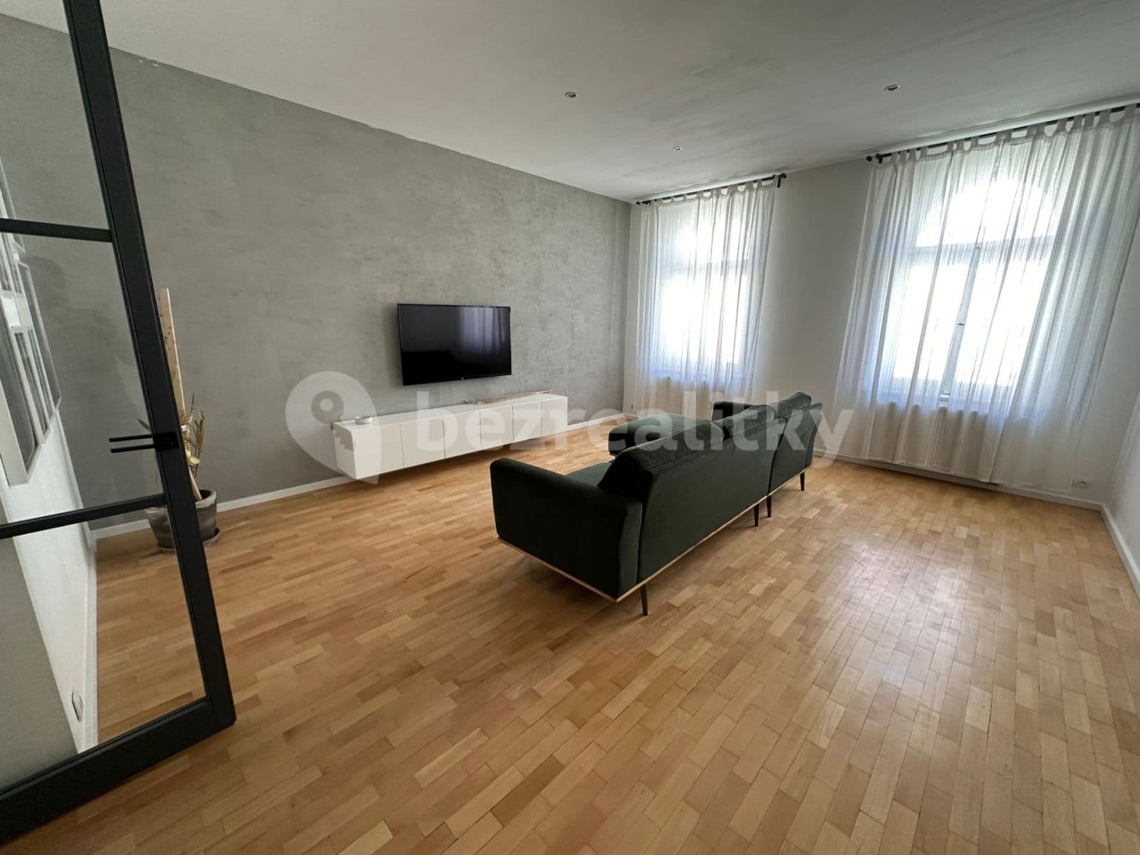 Prenájom bytu 2-izbový 66 m², Veletržní, Praha, Praha Prenájom bytu 2-izbový 66 m², Veletržní, Praha, Praha