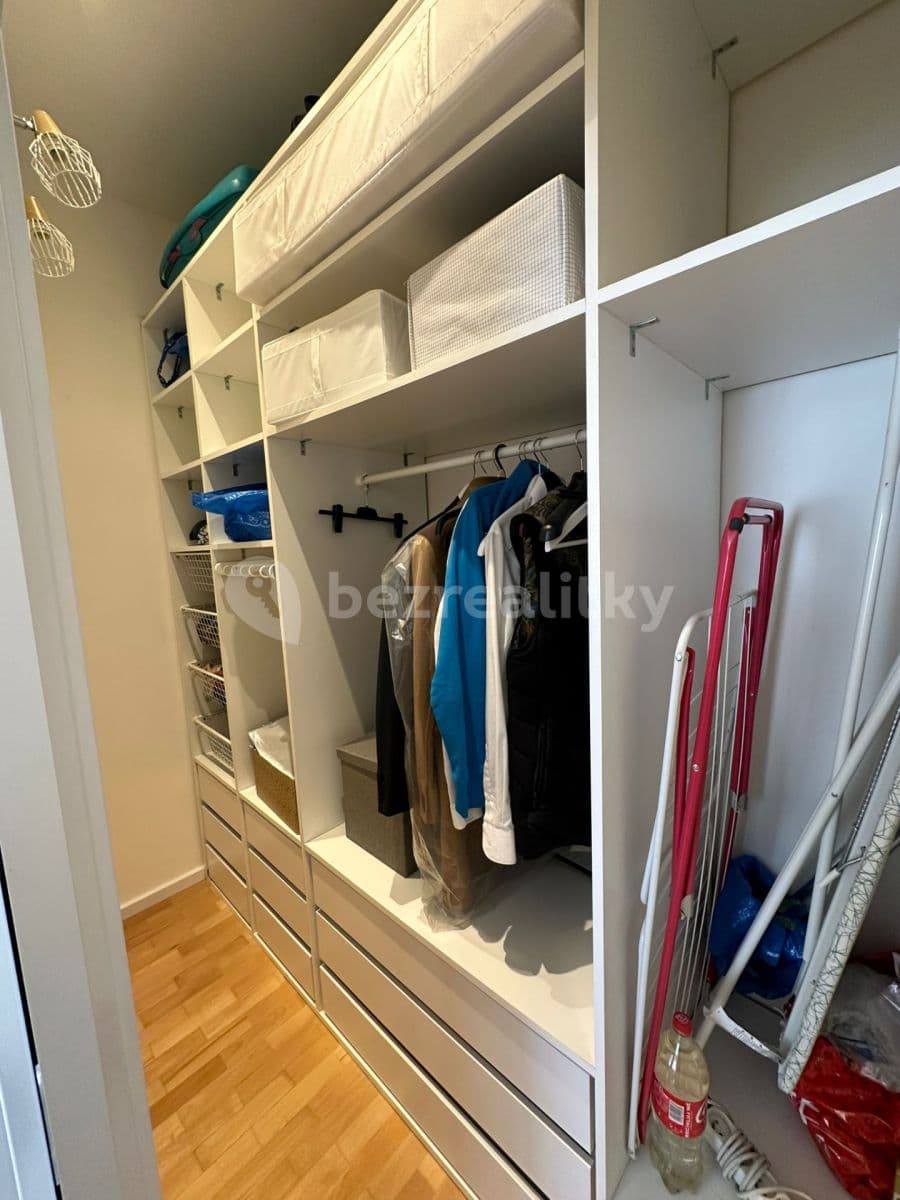 Prenájom bytu 2-izbový 66 m², Veletržní, Praha, Praha Prenájom bytu 2-izbový 66 m², Veletržní, Praha, Praha