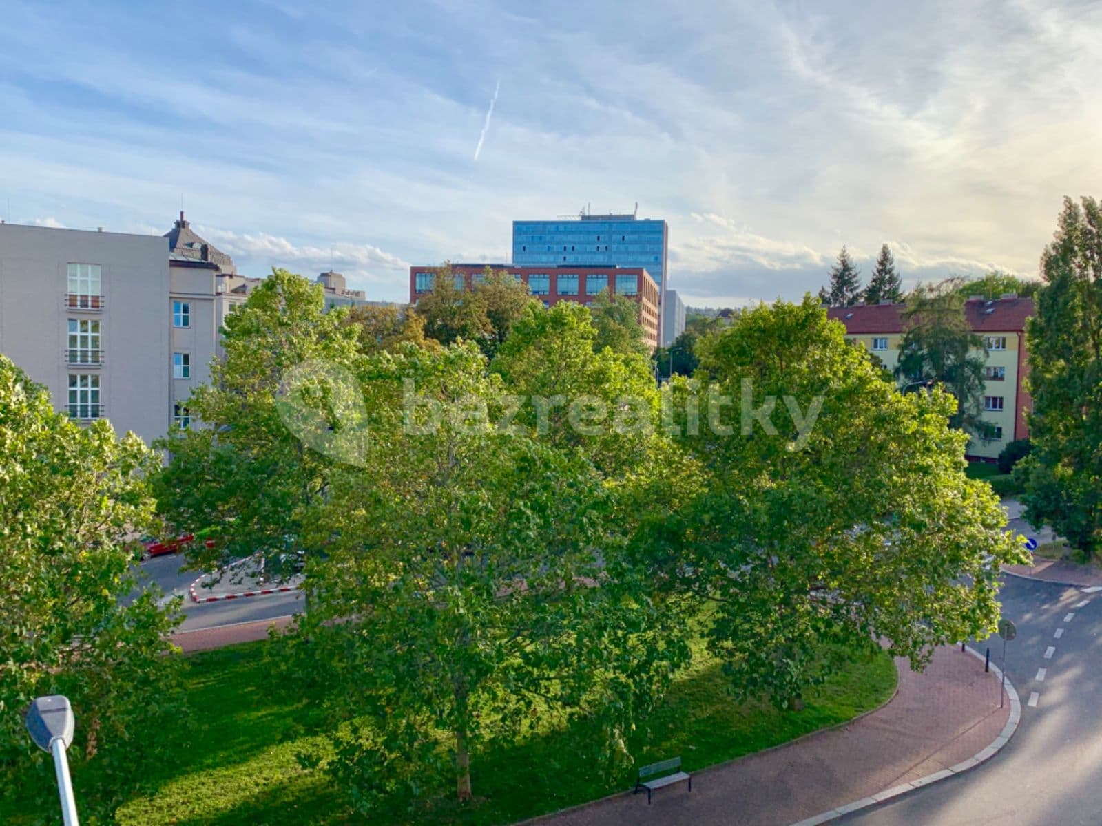 Prenájom bytu 3-izbový 106 m², Zelená, Praha, Praha Prenájom bytu 3-izbový 106 m², Zelená, Praha, Praha