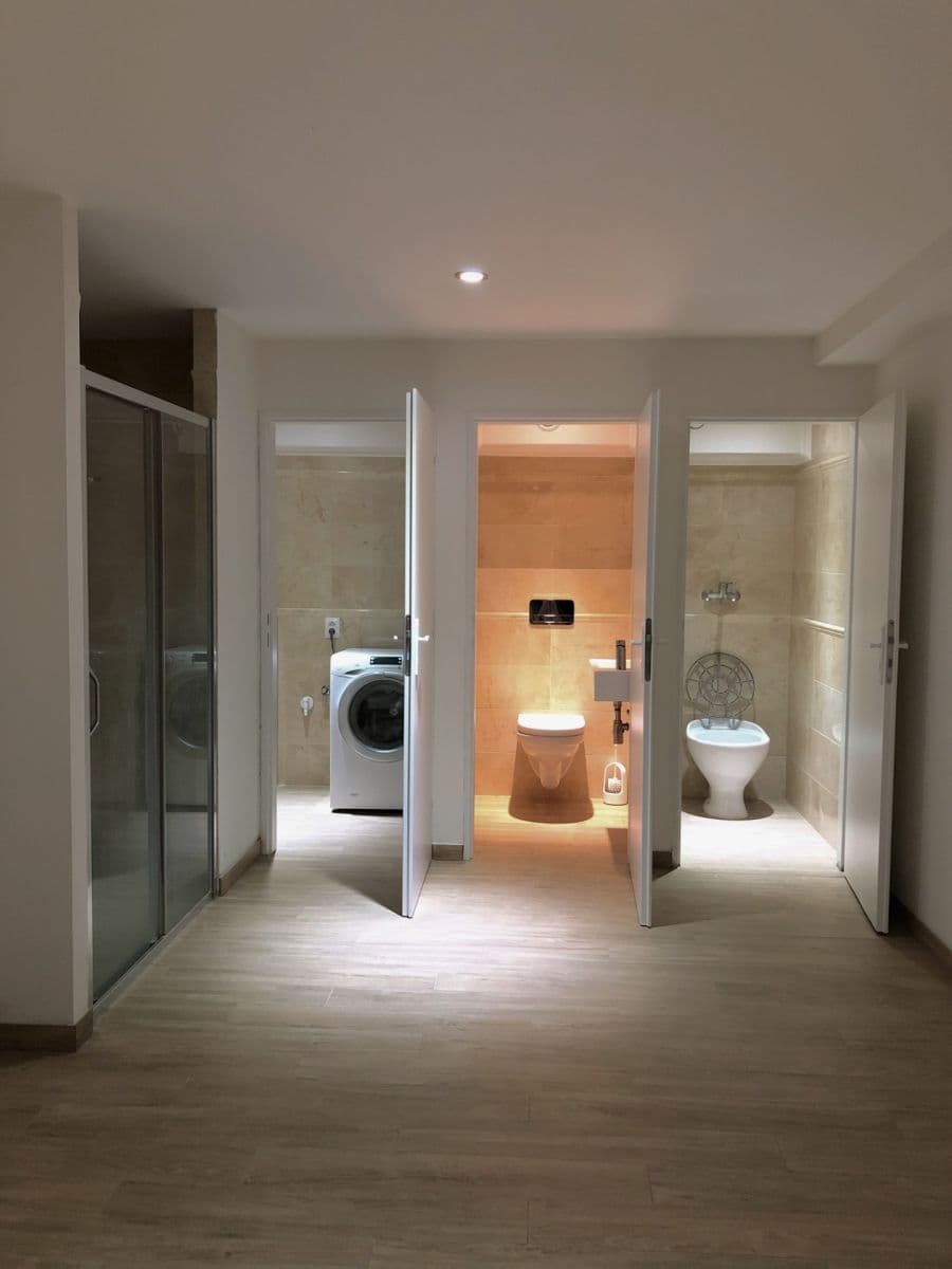 Predaj bytu 2-izbový 138 m², Slavíkova, Praha, Praha Predaj bytu 2-izbový 138 m², Slavíkova, Praha, Praha