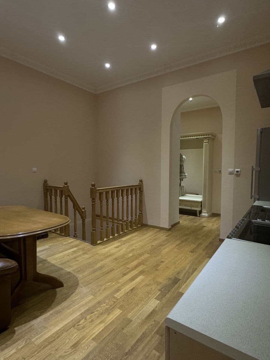 Predaj bytu 2-izbový 138 m², Slavíkova, Praha, Praha Predaj bytu 2-izbový 138 m², Slavíkova, Praha, Praha