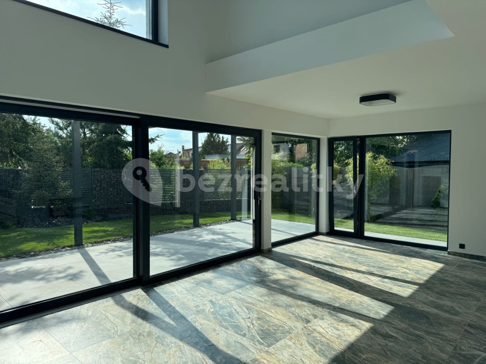 Prenájom domu 205 m², pozemek 485 m², Národních hrdinů, Pardubice, Pardubický kraj Prenájom domu 205 m², pozemek 485 m², Národních hrdinů, Pardubice, Pardubický kraj