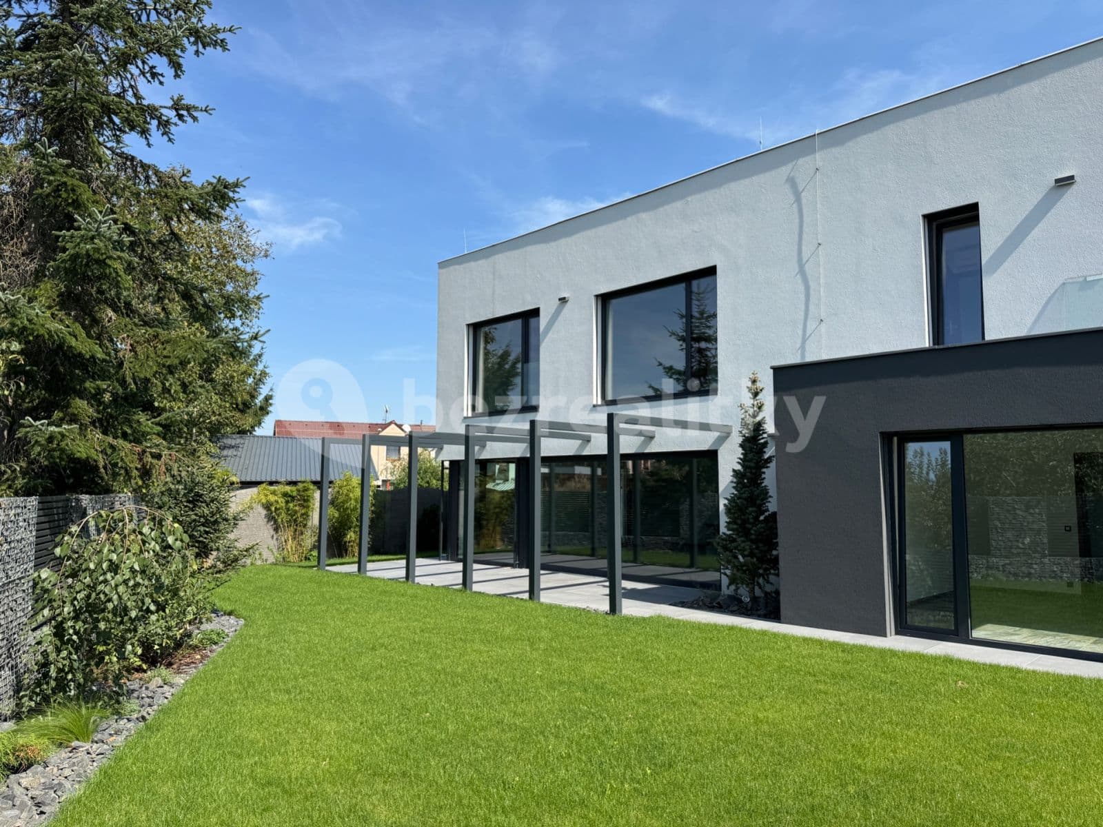 Prenájom domu 205 m², pozemek 485 m², Národních hrdinů, Pardubice, Pardubický kraj Prenájom domu 205 m², pozemek 485 m², Národních hrdinů, Pardubice, Pardubický kraj