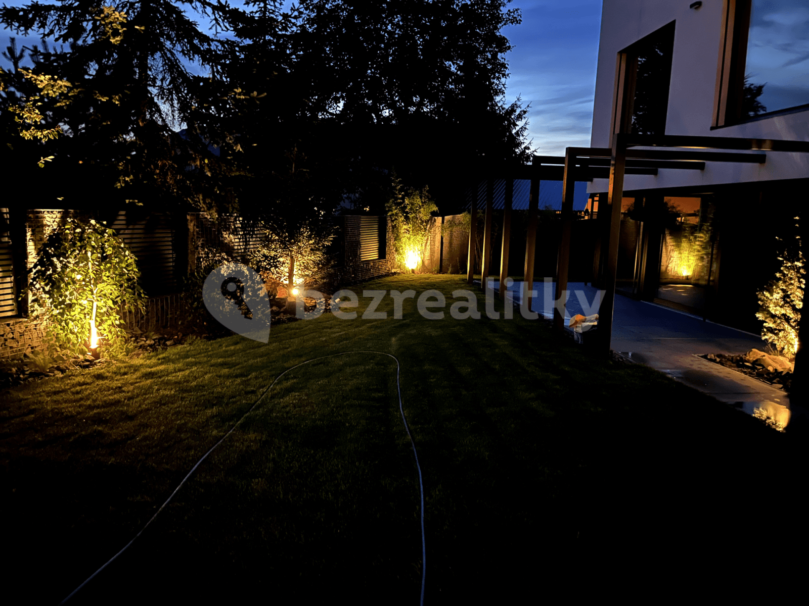 Prenájom domu 205 m², pozemek 485 m², Národních hrdinů, Pardubice, Pardubický kraj Prenájom domu 205 m², pozemek 485 m², Národních hrdinů, Pardubice, Pardubický kraj