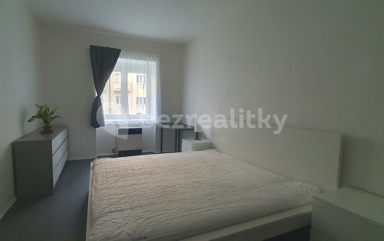Prenájom bytu 2-izbový 46 m², Biskupcova, Praha, Praha Prenájom bytu 2-izbový 46 m², Biskupcova, Praha, Praha