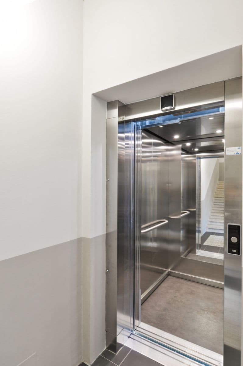 Prenájom bytu 42 m², Krásova, Praha, Praha Prenájom bytu 42 m², Krásova, Praha, Praha