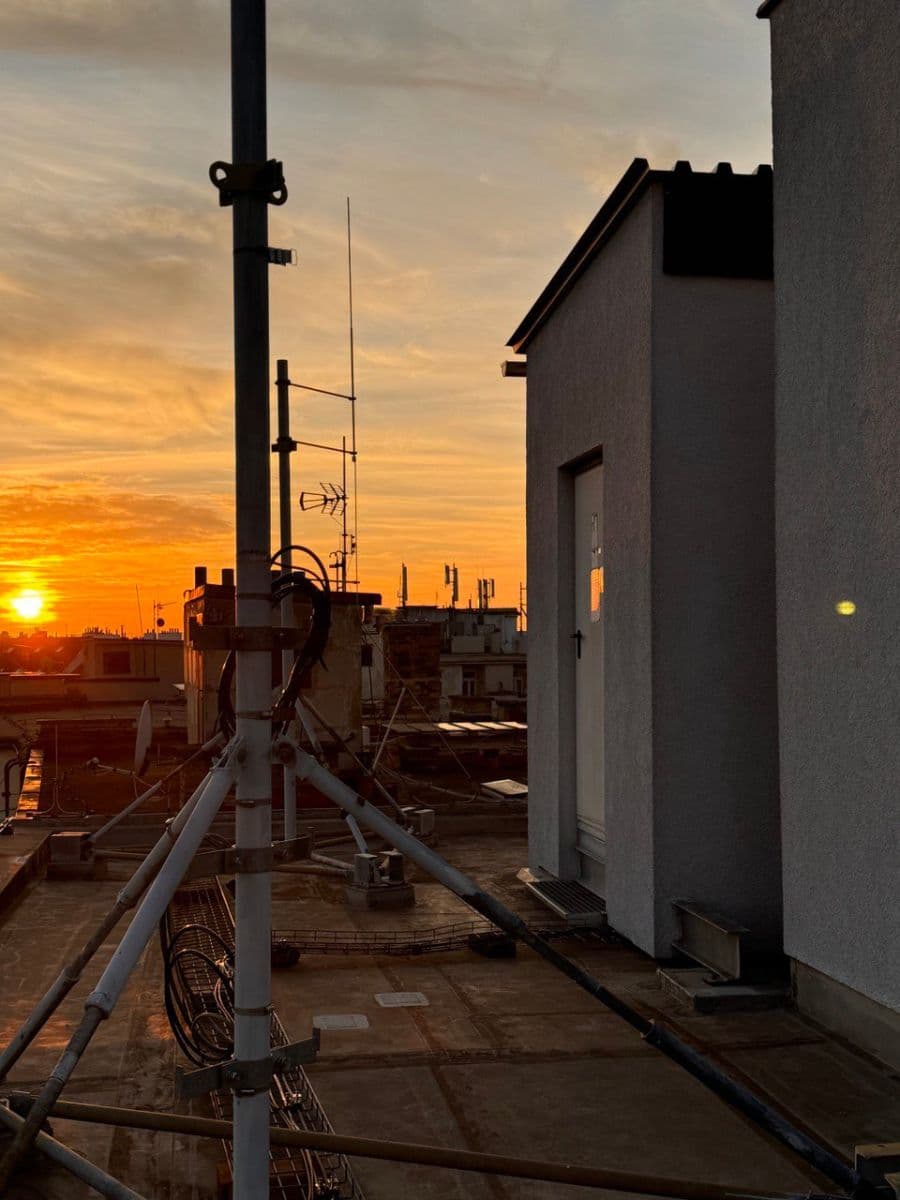 Predaj nebytového priestoru 16 m², Ruská, Praha, Praha Predaj nebytového priestoru 16 m², Ruská, Praha, Praha