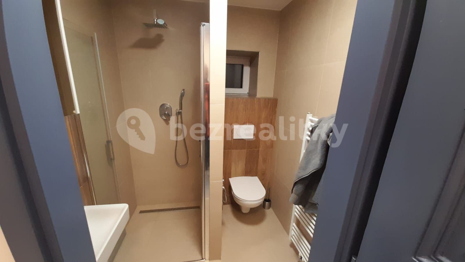 Prenájom bytu 2-izbový 46 m², Fűgnerova, Slaný, Středočeský kraj Prenájom bytu 2-izbový 46 m², Fűgnerova, Slaný, Středočeský kraj