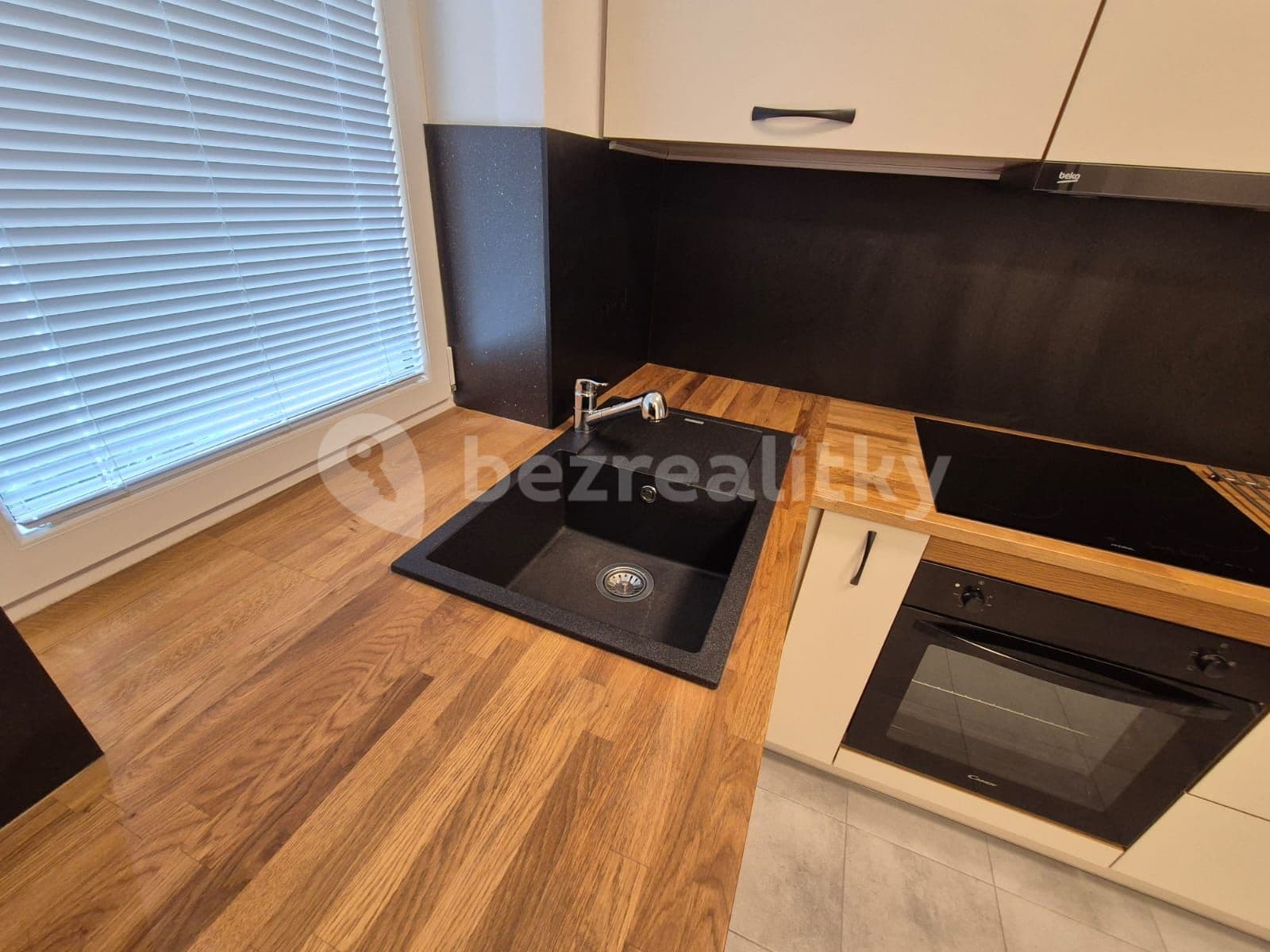 Prenájom bytu 2-izbový 46 m², Fűgnerova, Slaný, Středočeský kraj Prenájom bytu 2-izbový 46 m², Fűgnerova, Slaný, Středočeský kraj