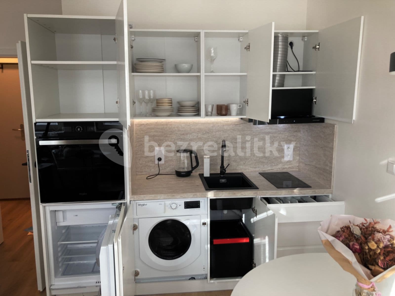 Prenájom bytu 1-izbový 26 m², Jánská, Brno, Jihomoravský kraj Prenájom bytu 1-izbový 26 m², Jánská, Brno, Jihomoravský kraj