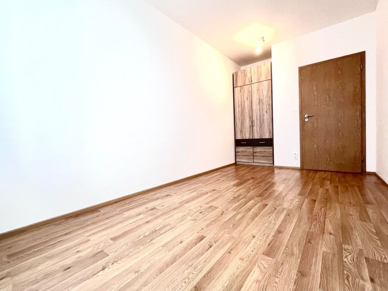 Prenájom bytu 2-izbový 51 m², Svitákova, Praha, Praha Prenájom bytu 2-izbový 51 m², Svitákova, Praha, Praha