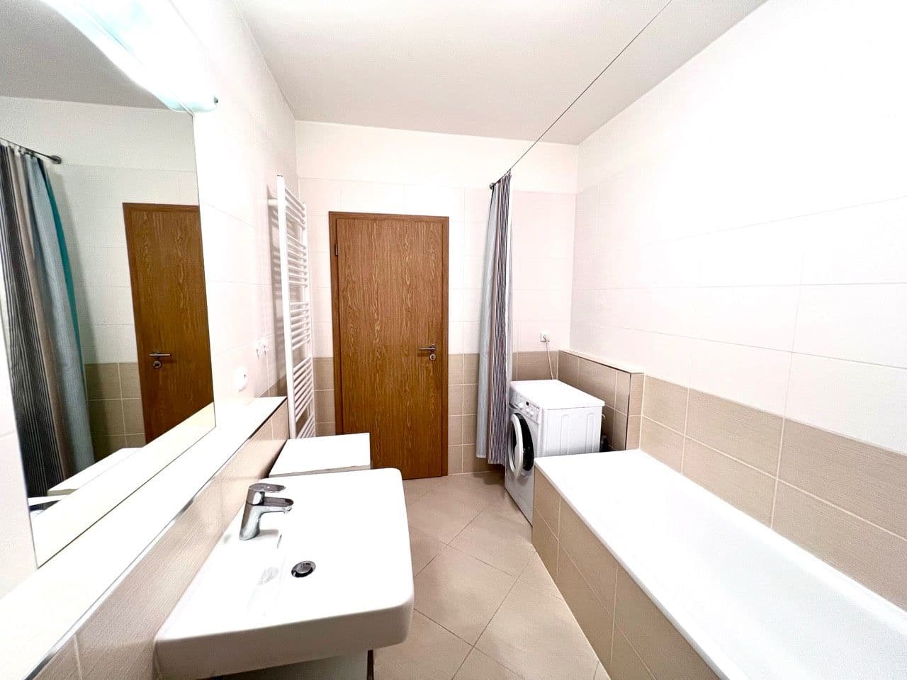 Prenájom bytu 2-izbový 51 m², Svitákova, Praha, Praha Prenájom bytu 2-izbový 51 m², Svitákova, Praha, Praha