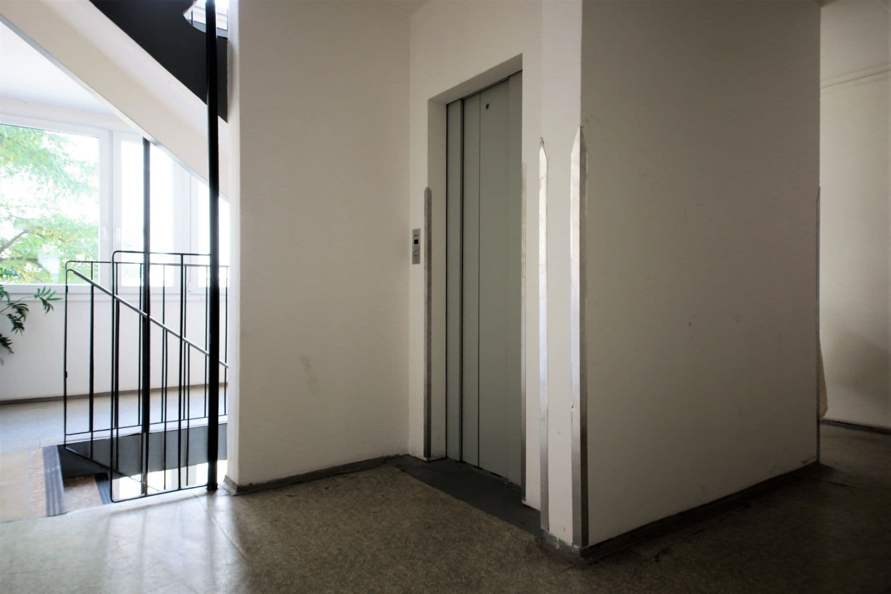 Prenájom bytu 40 m², Rokycanova, Praha, Praha Prenájom bytu 40 m², Rokycanova, Praha, Praha