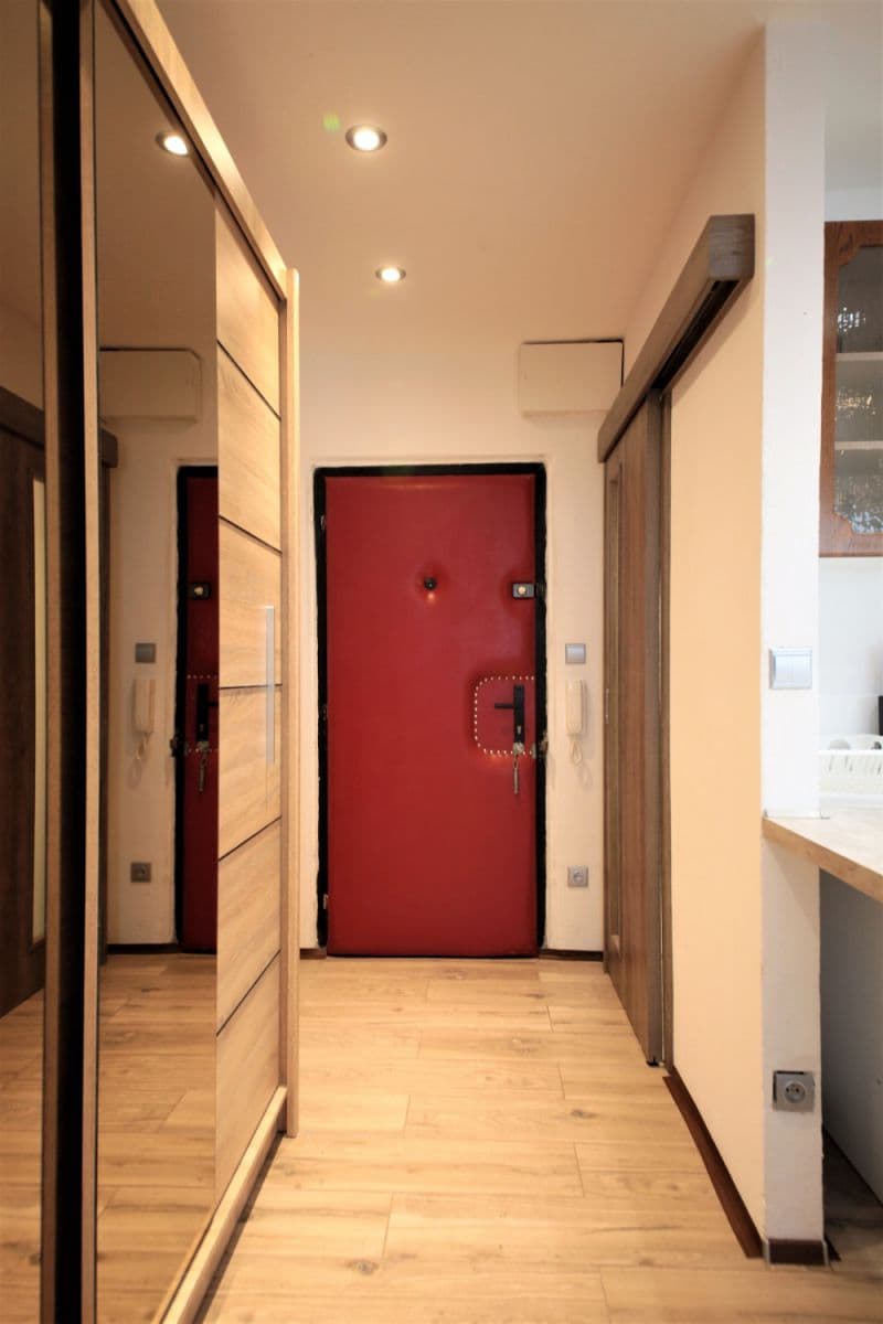 Prenájom bytu 40 m², Rokycanova, Praha, Praha Prenájom bytu 40 m², Rokycanova, Praha, Praha