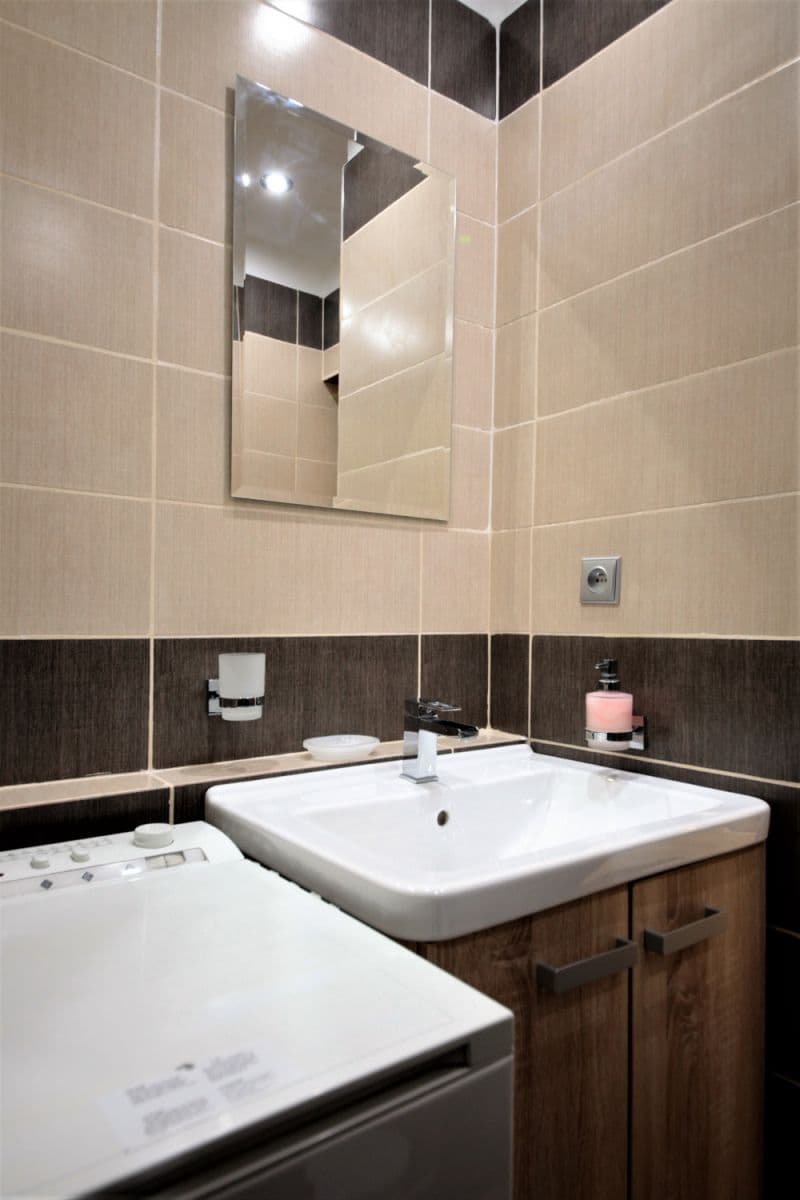 Prenájom bytu 40 m², Rokycanova, Praha, Praha Prenájom bytu 40 m², Rokycanova, Praha, Praha