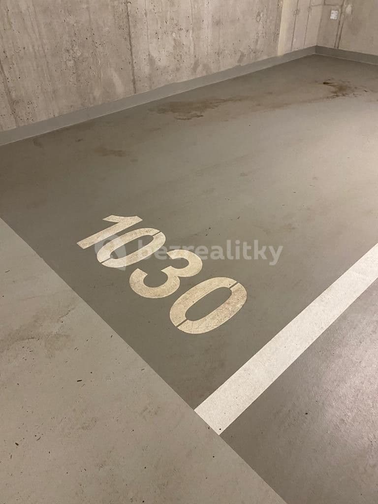 Prenájom bytu 1-izbový 34 m², Saarinenova, Praha, Praha Prenájom bytu 1-izbový 34 m², Saarinenova, Praha, Praha
