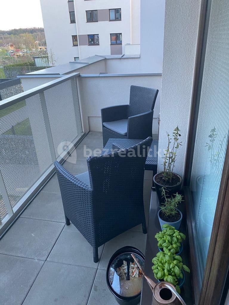 Prenájom bytu 1-izbový 34 m², Saarinenova, Praha, Praha Prenájom bytu 1-izbový 34 m², Saarinenova, Praha, Praha