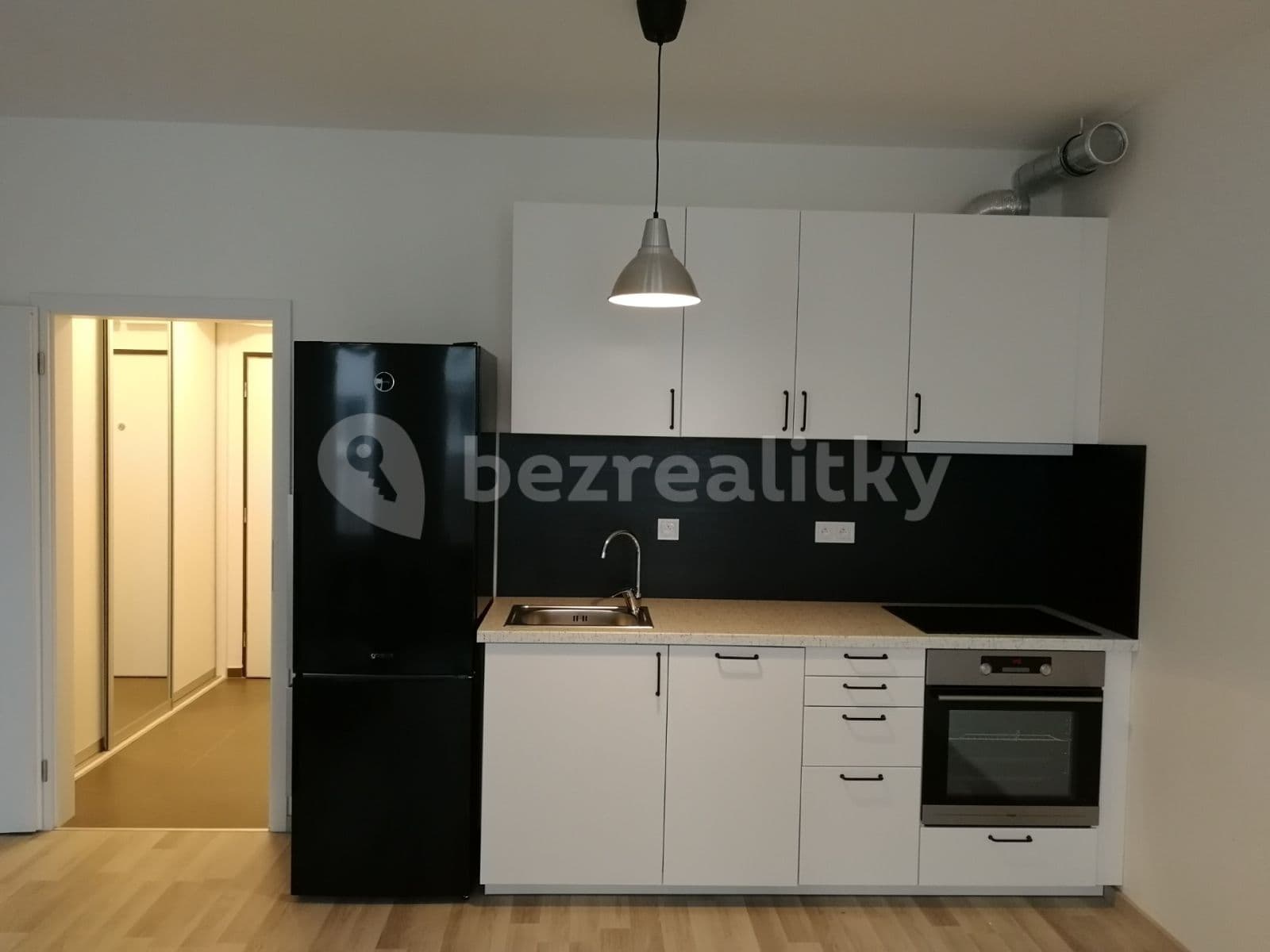 Prenájom bytu 1-izbový 34 m², Saarinenova, Praha, Praha Prenájom bytu 1-izbový 34 m², Saarinenova, Praha, Praha
