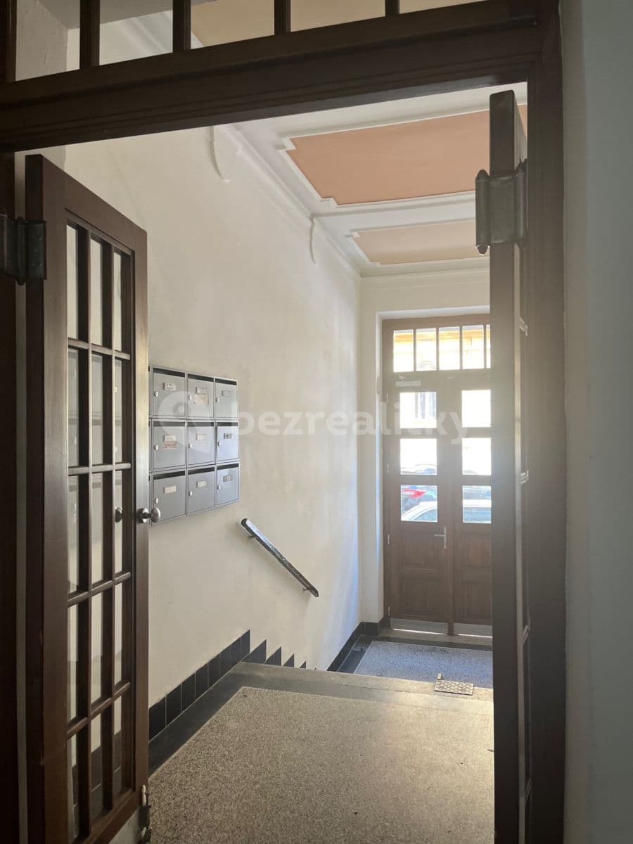 Prenájom bytu 2-izbový 53 m², Malířská, Praha, Praha Prenájom bytu 2-izbový 53 m², Malířská, Praha, Praha