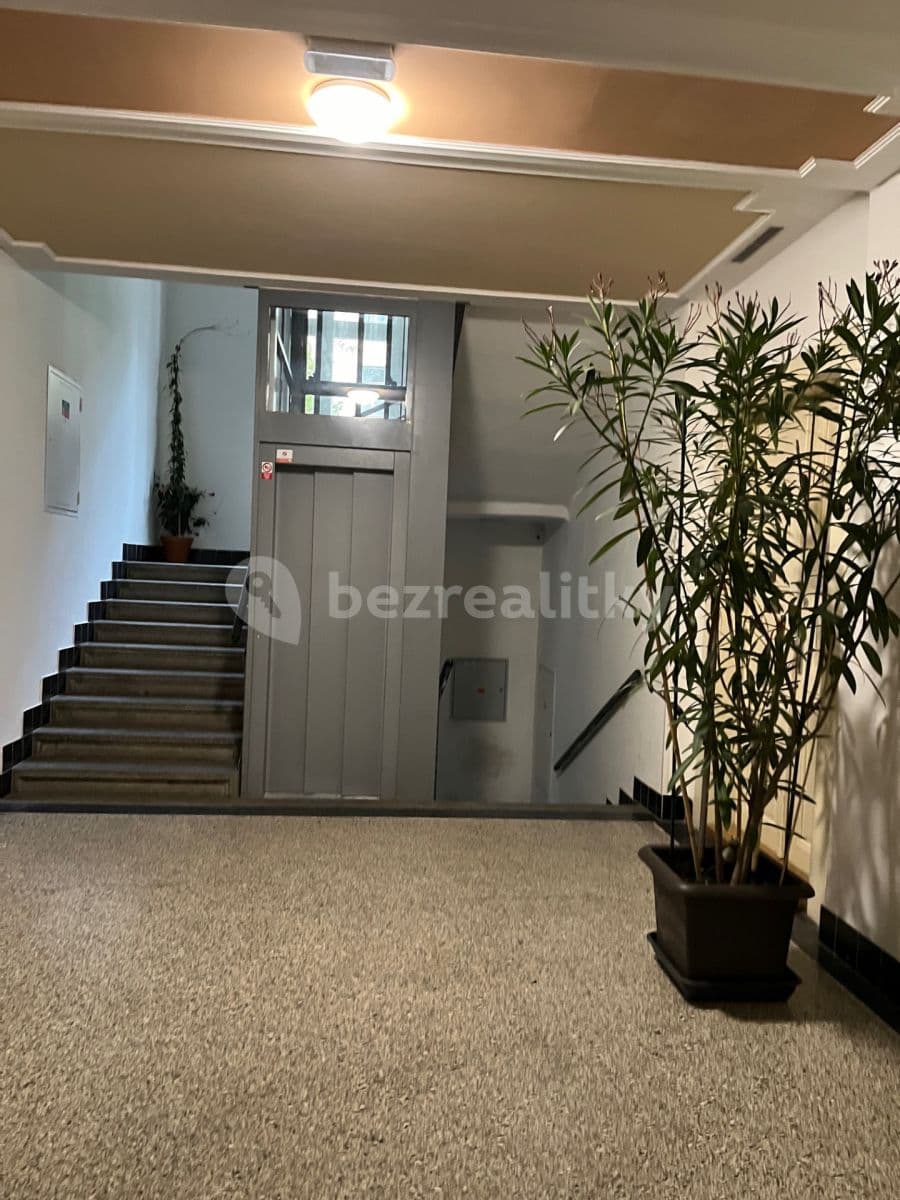 Prenájom bytu 2-izbový 53 m², Malířská, Praha, Praha Prenájom bytu 2-izbový 53 m², Malířská, Praha, Praha